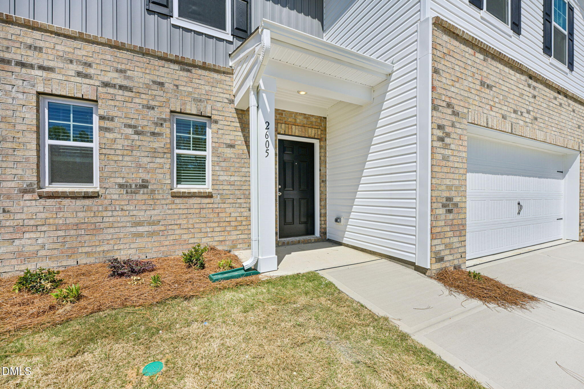 1664 Solace Way Property Photo 4