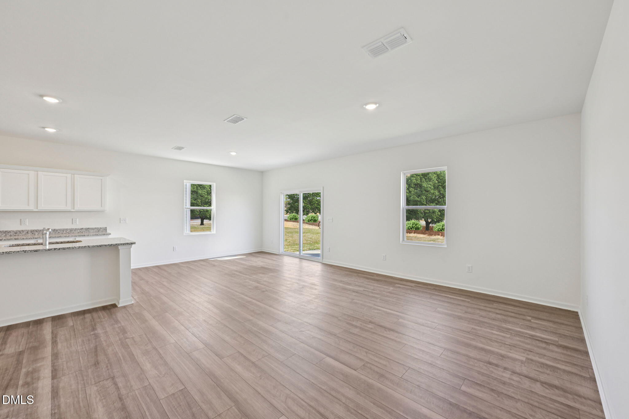 1664 Solace Way Property Photo 7