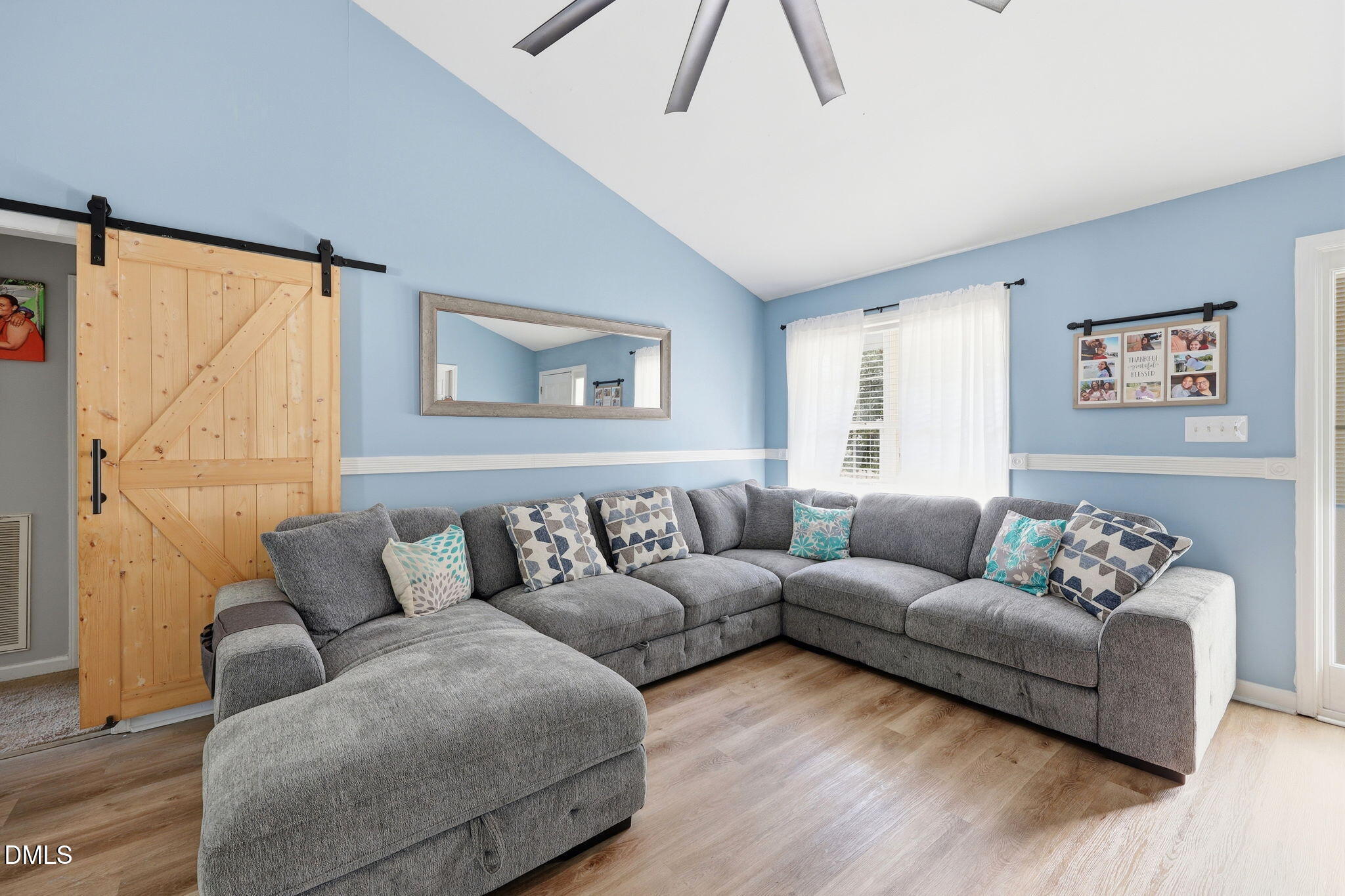 1047 Smith Road Property Photo 8