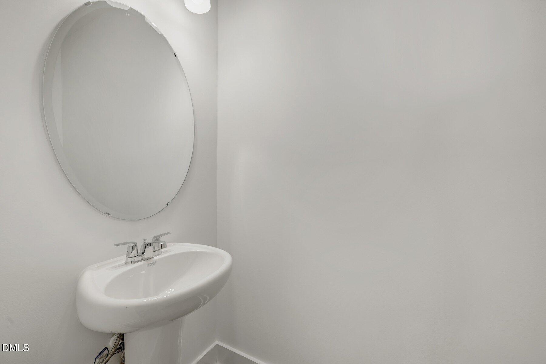 2913 Spring Manor Way Property Photo 5