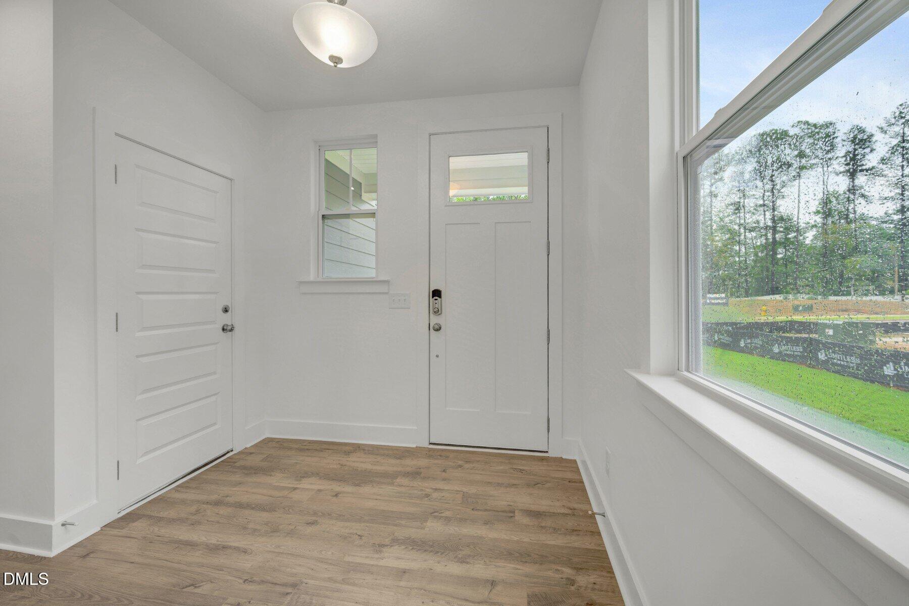 2913 Spring Manor Way Property Photo 6
