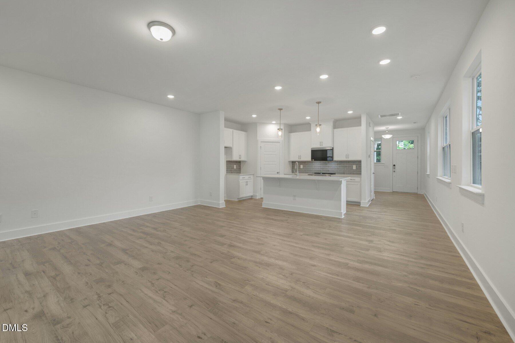 2913 Spring Manor Way Property Photo 13