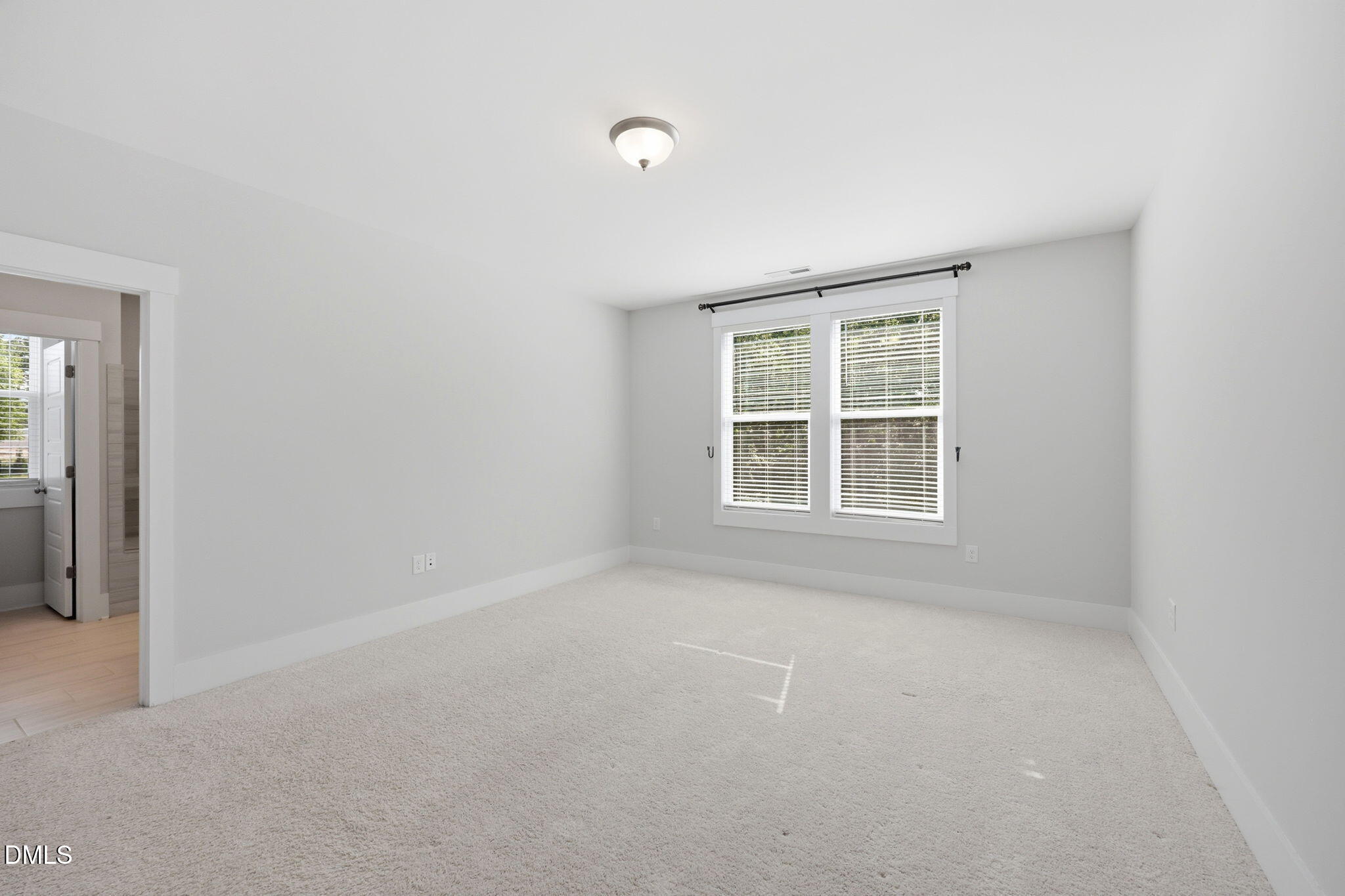 107 S Clearbrook Court Property Photo 32