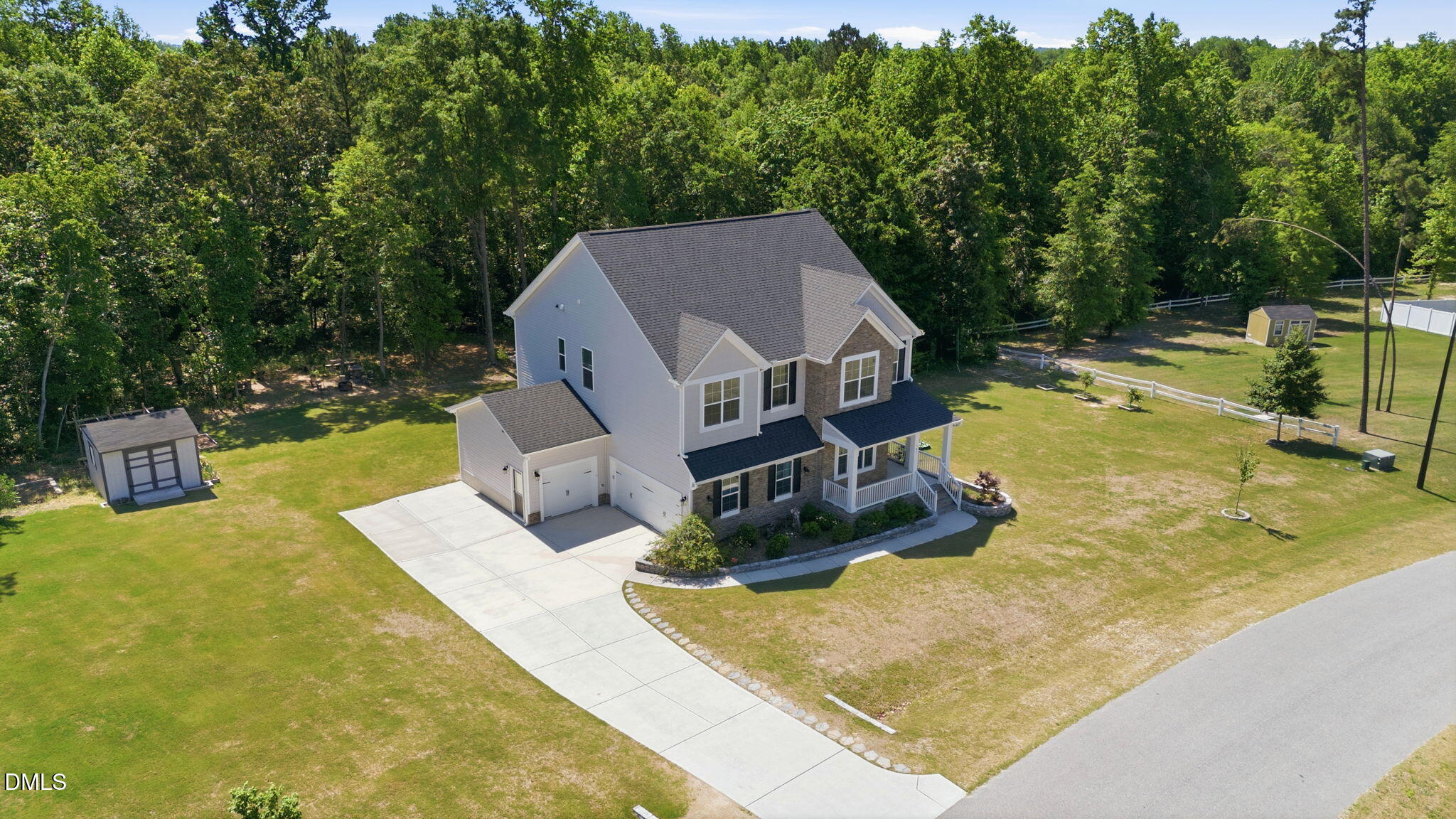 107 S Clearbrook Court Property Photo 40