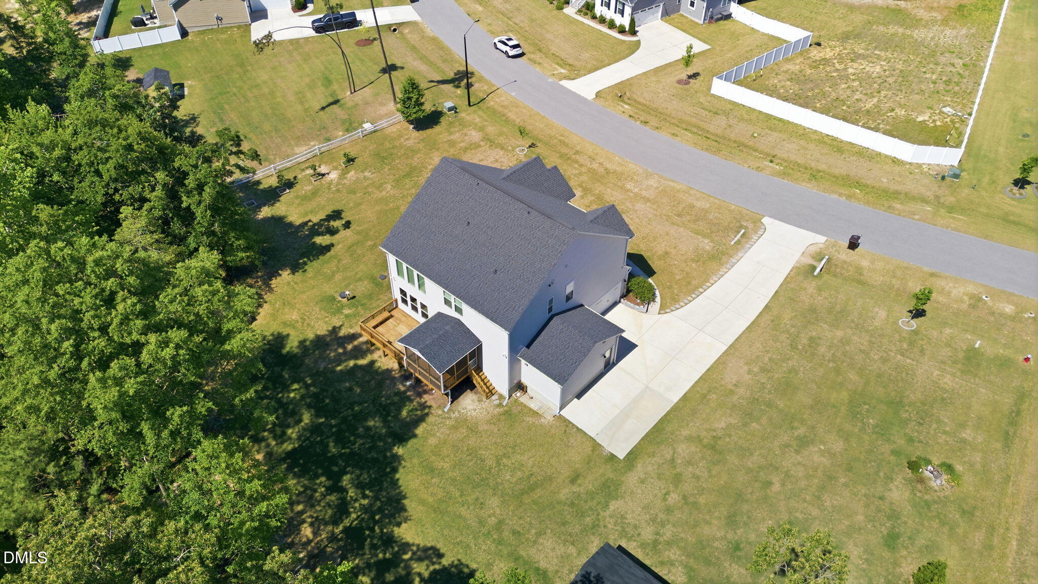 107 S Clearbrook Court Property Photo 43
