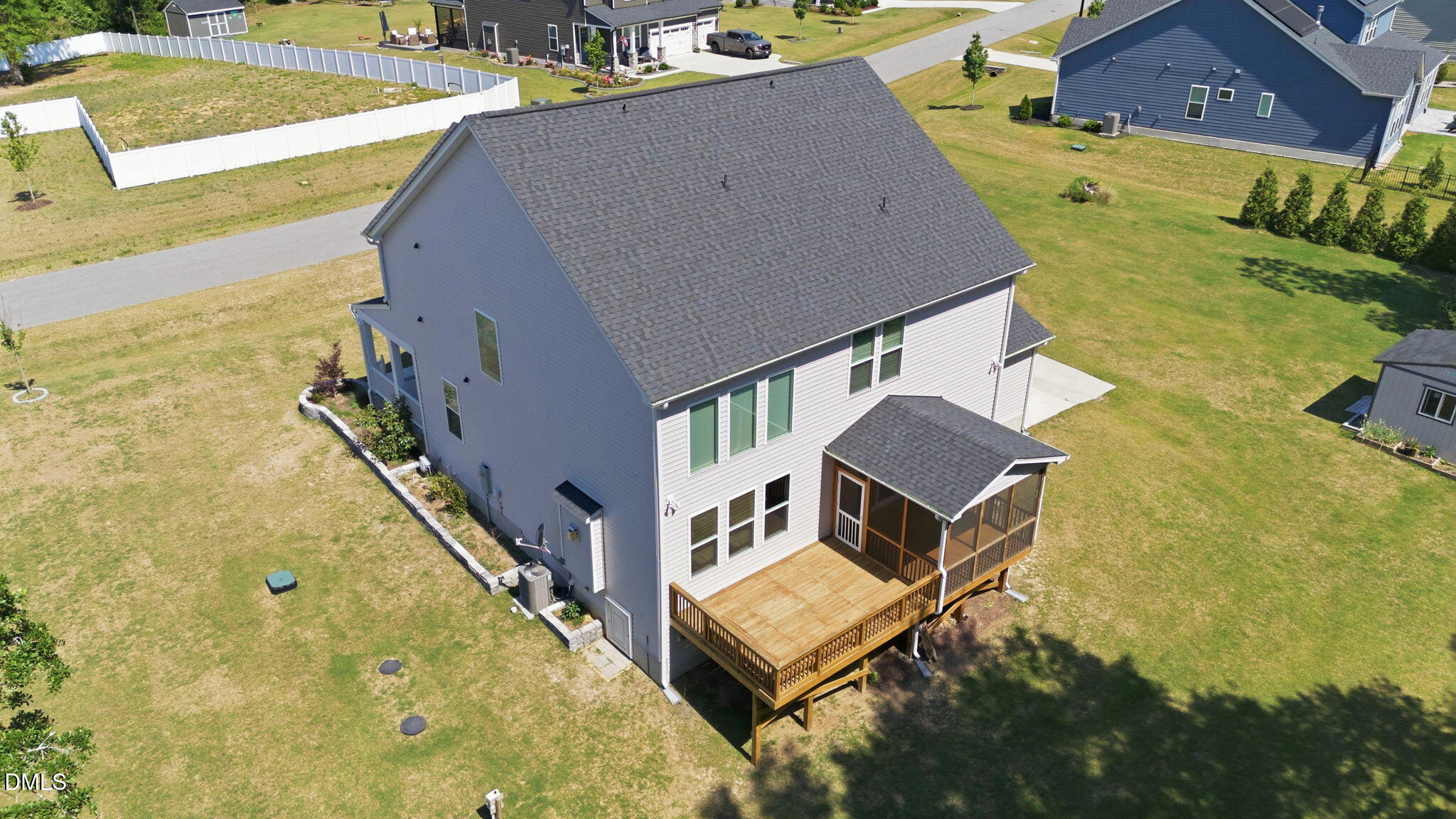107 S Clearbrook Court Property Photo 49