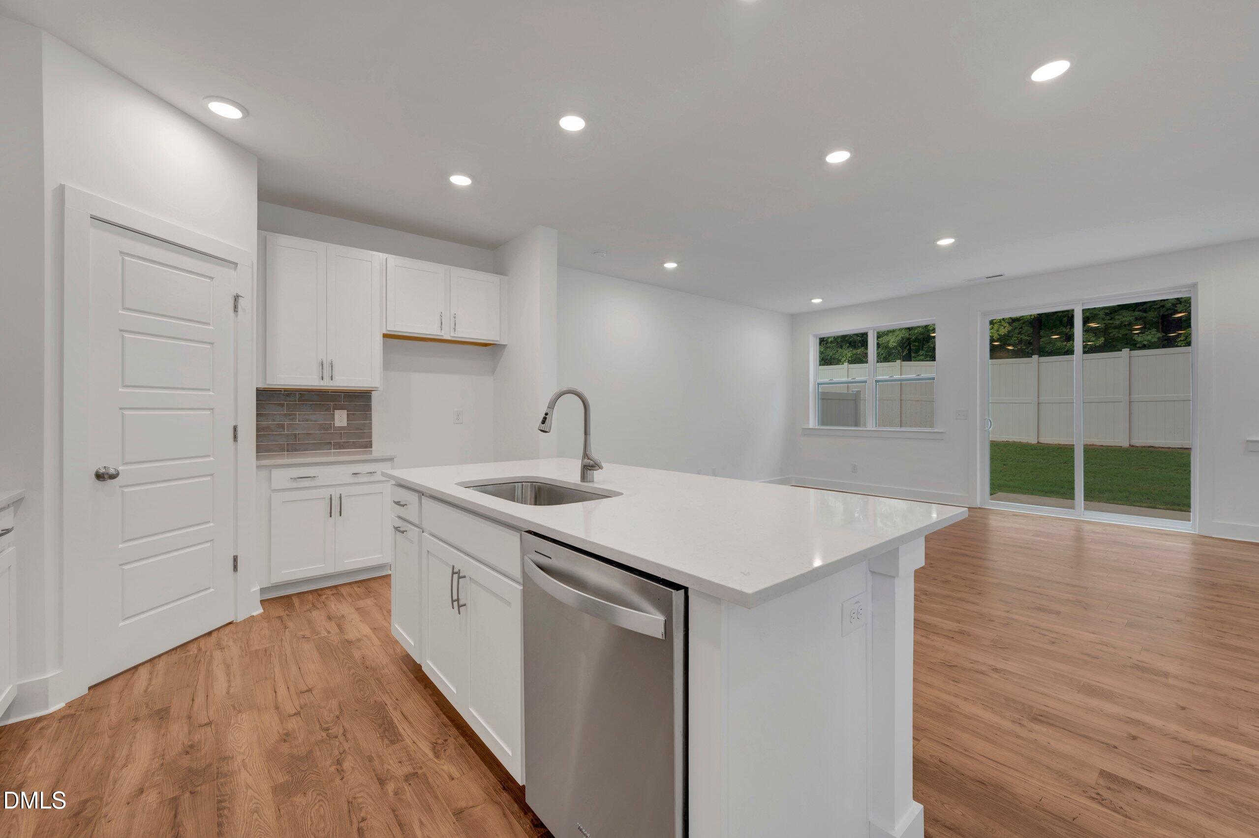 2921 Spring Manor Way Property Photo 11
