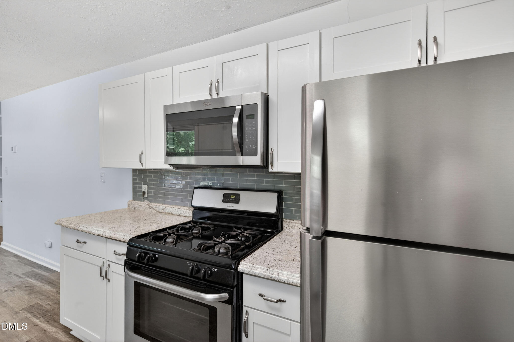 904 Seabrook Road Property Photo 1