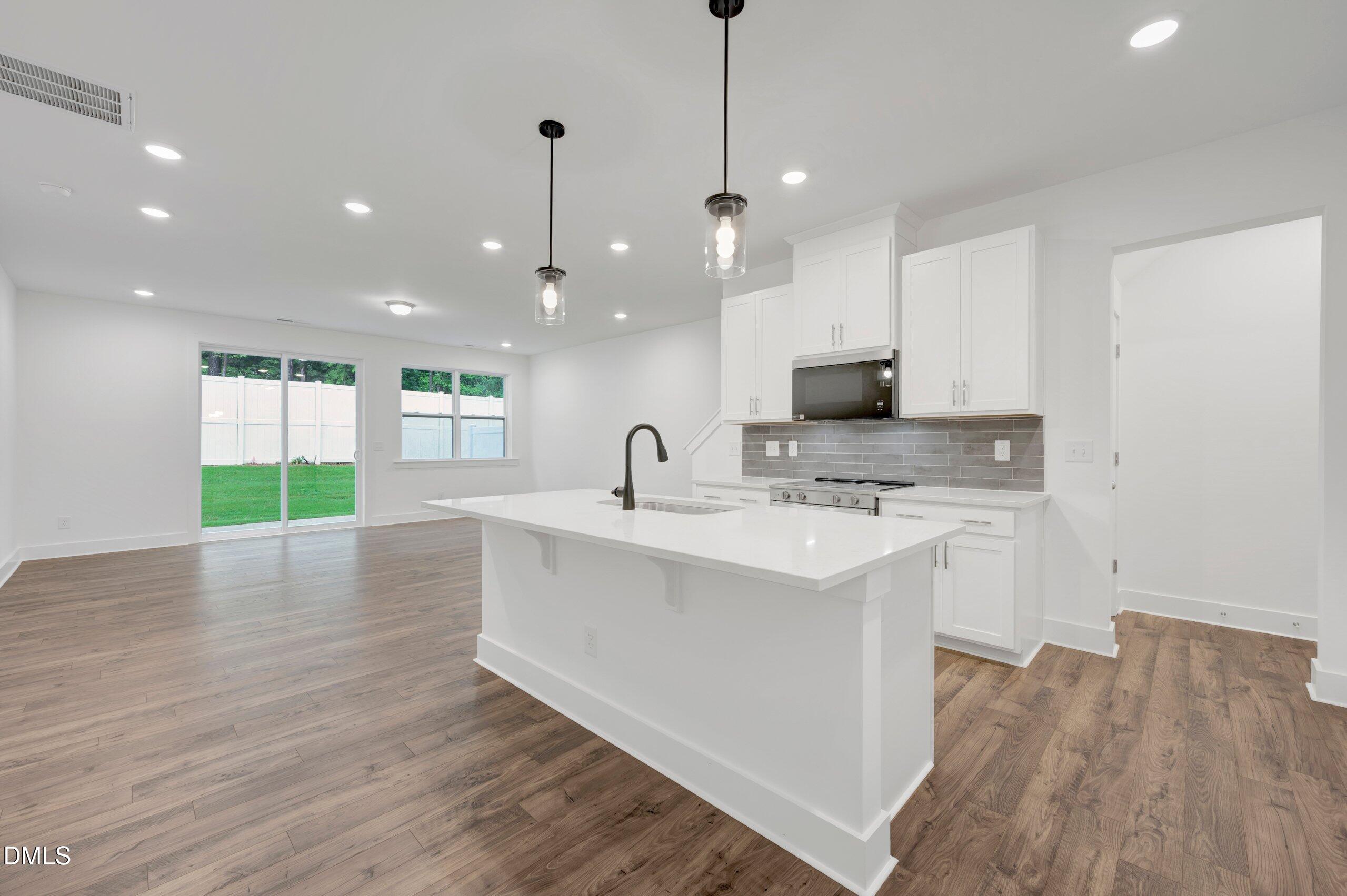 2915 Spring Manor Way Property Photo 11