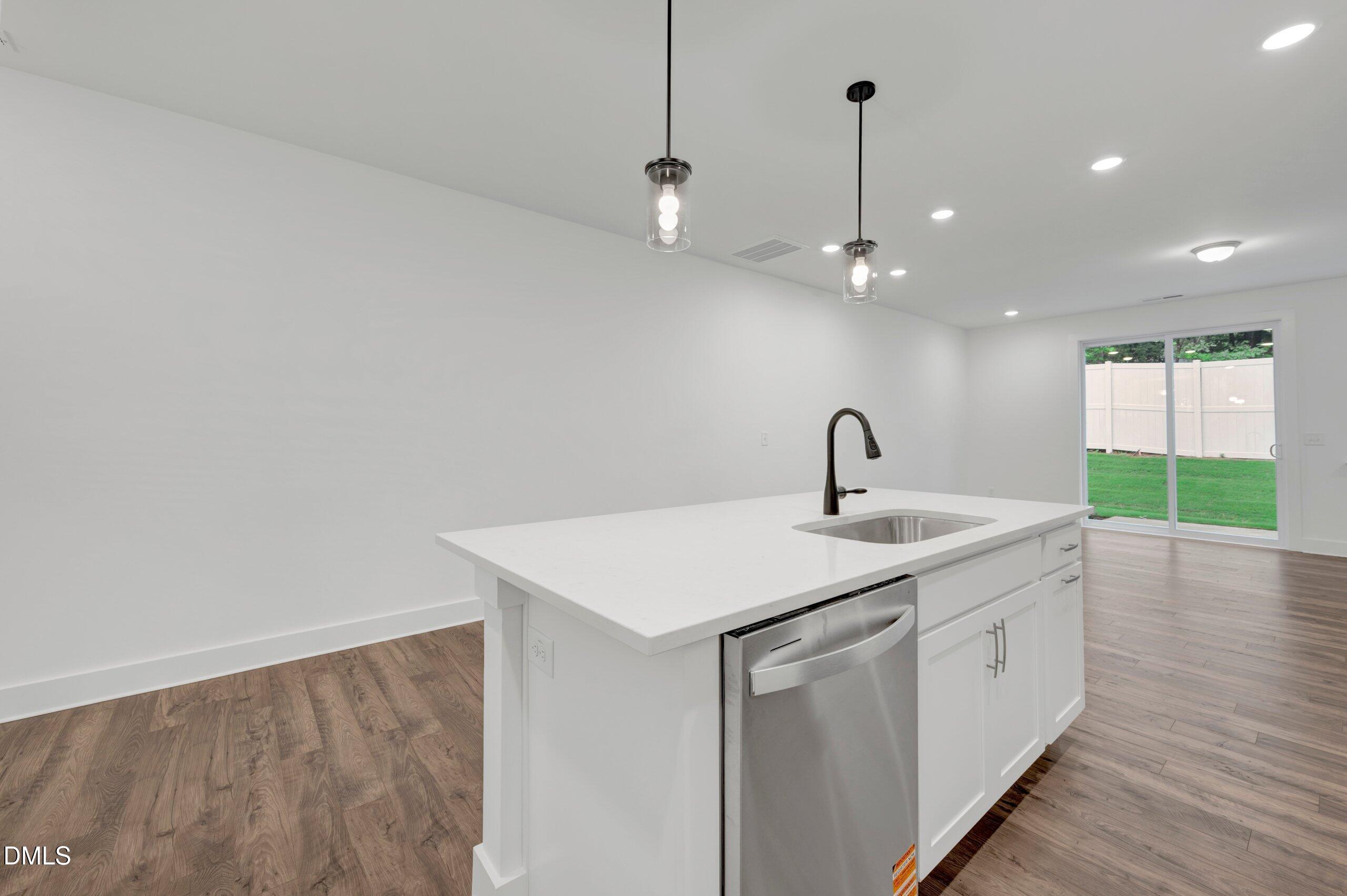 2915 Spring Manor Way Property Photo 12
