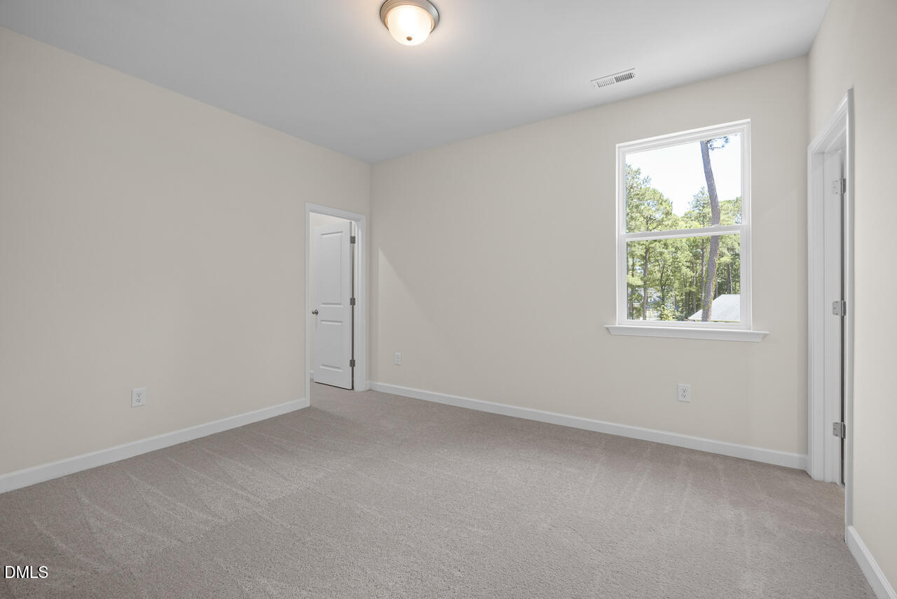 323 Queensferrry Lane Property Photo 17