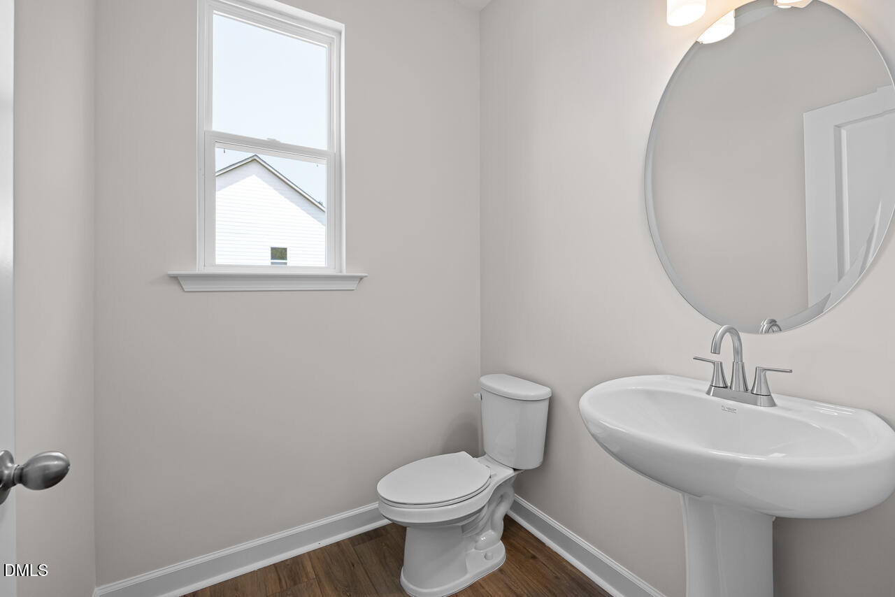 323 Queensferrry Lane Property Photo 25