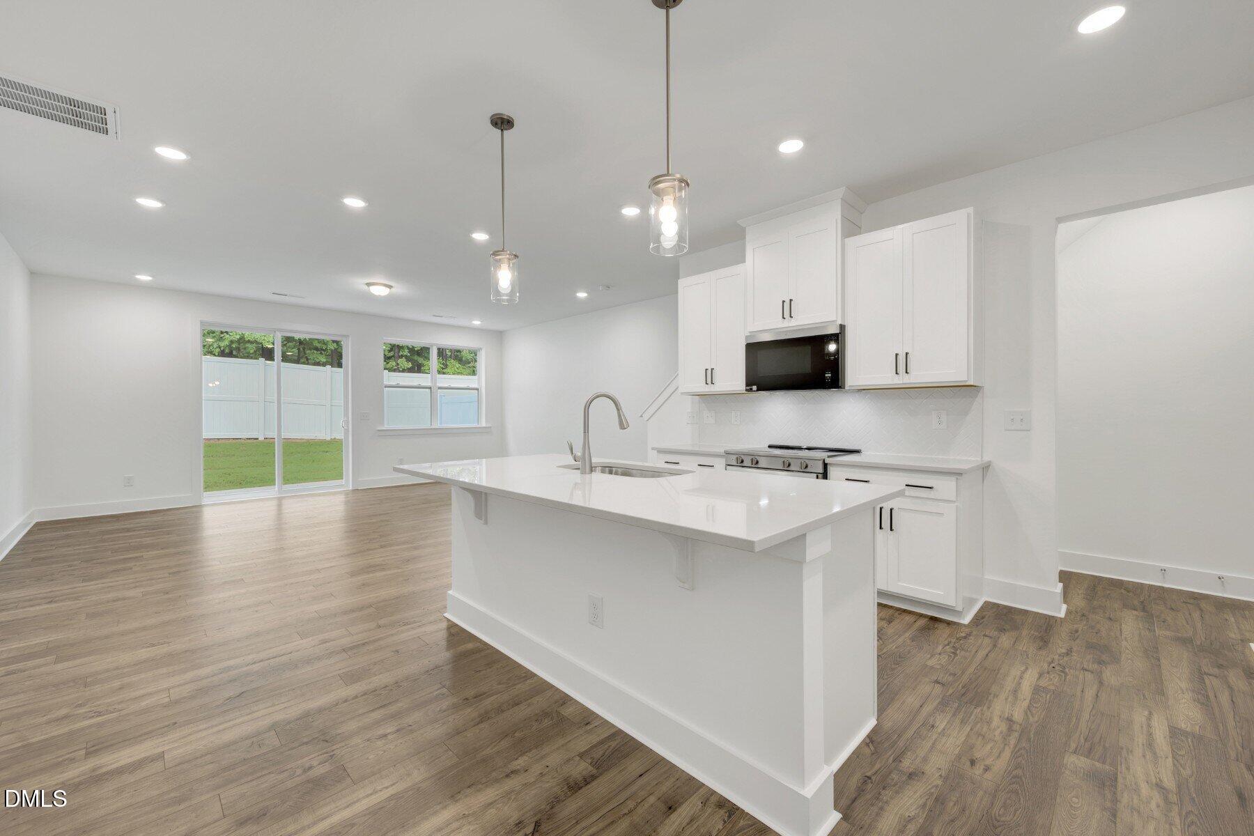 2919 Spring Manor Way Property Photo 6
