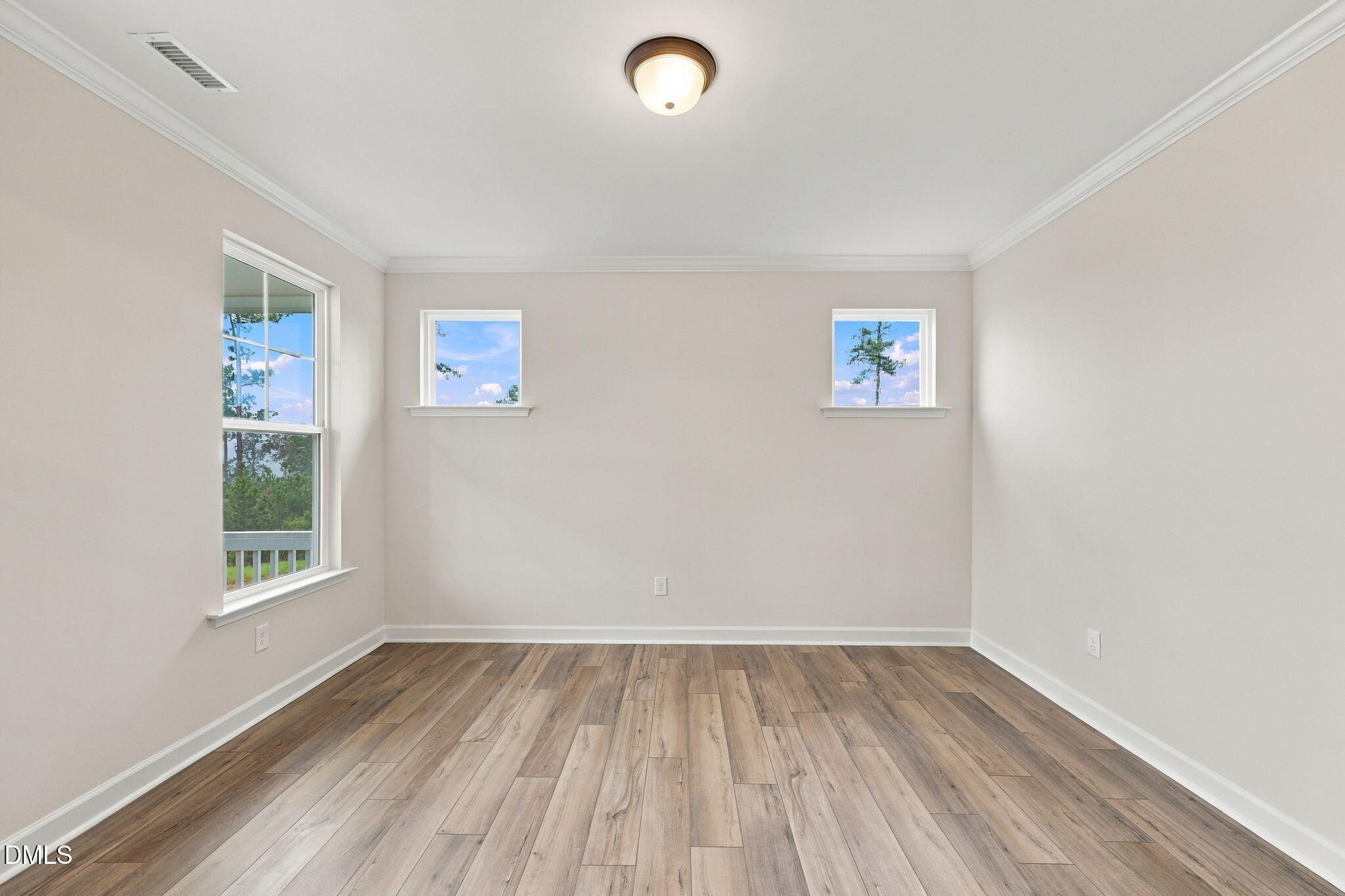 347 Queensferry Lane Property Photo 21