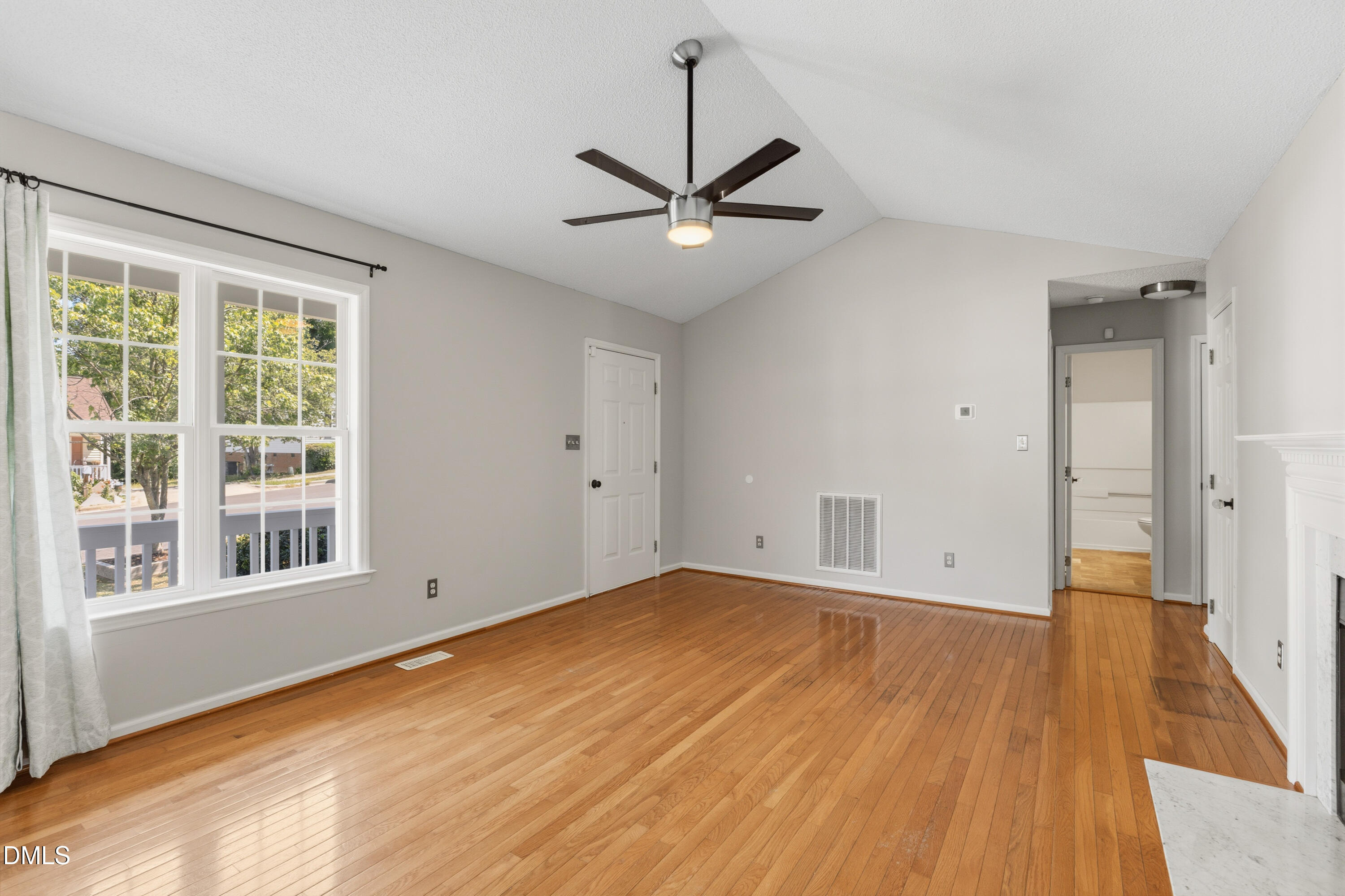 1113 Curtiss Drive Property Photo 6