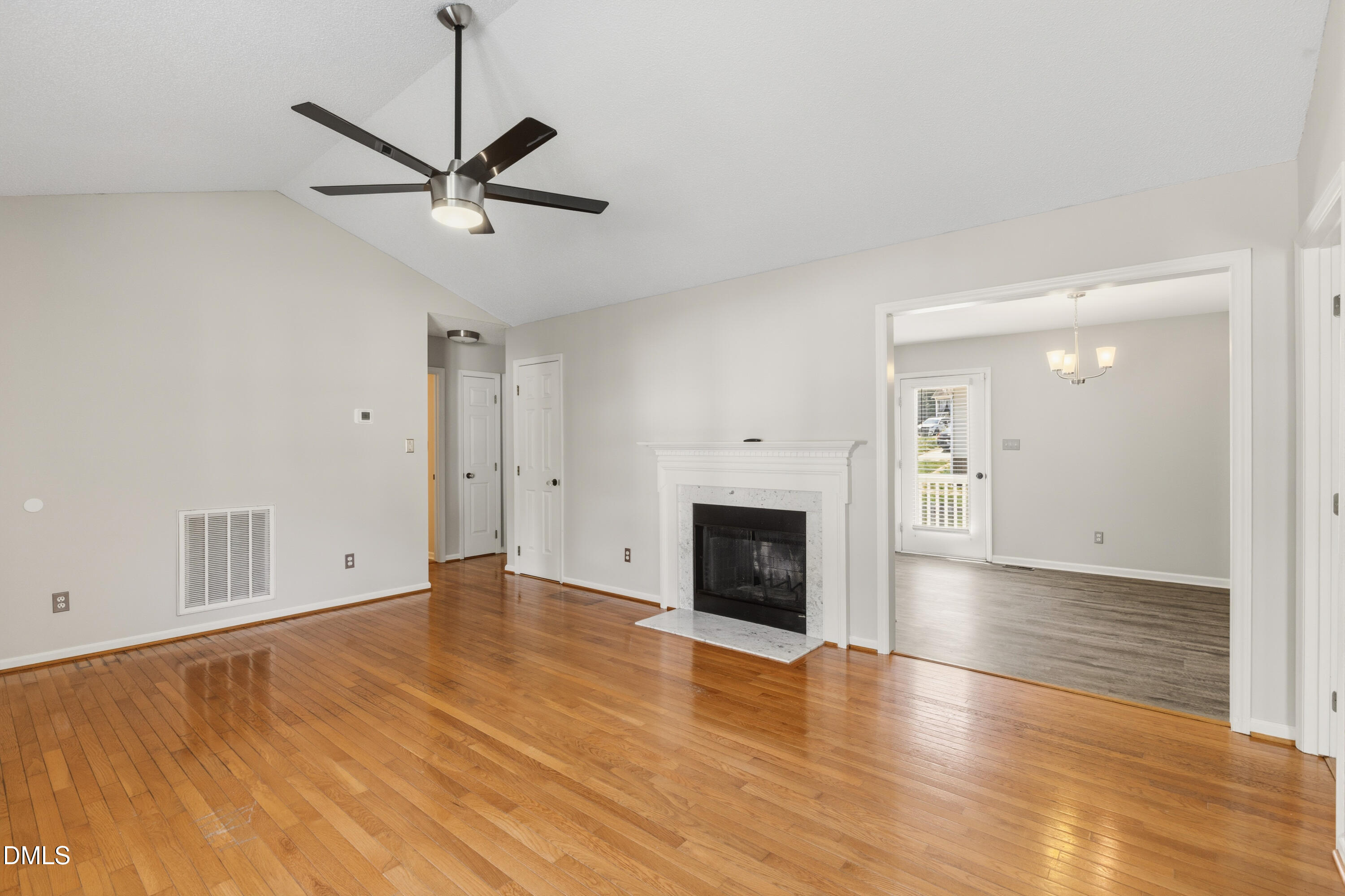 1113 Curtiss Drive Property Photo 8