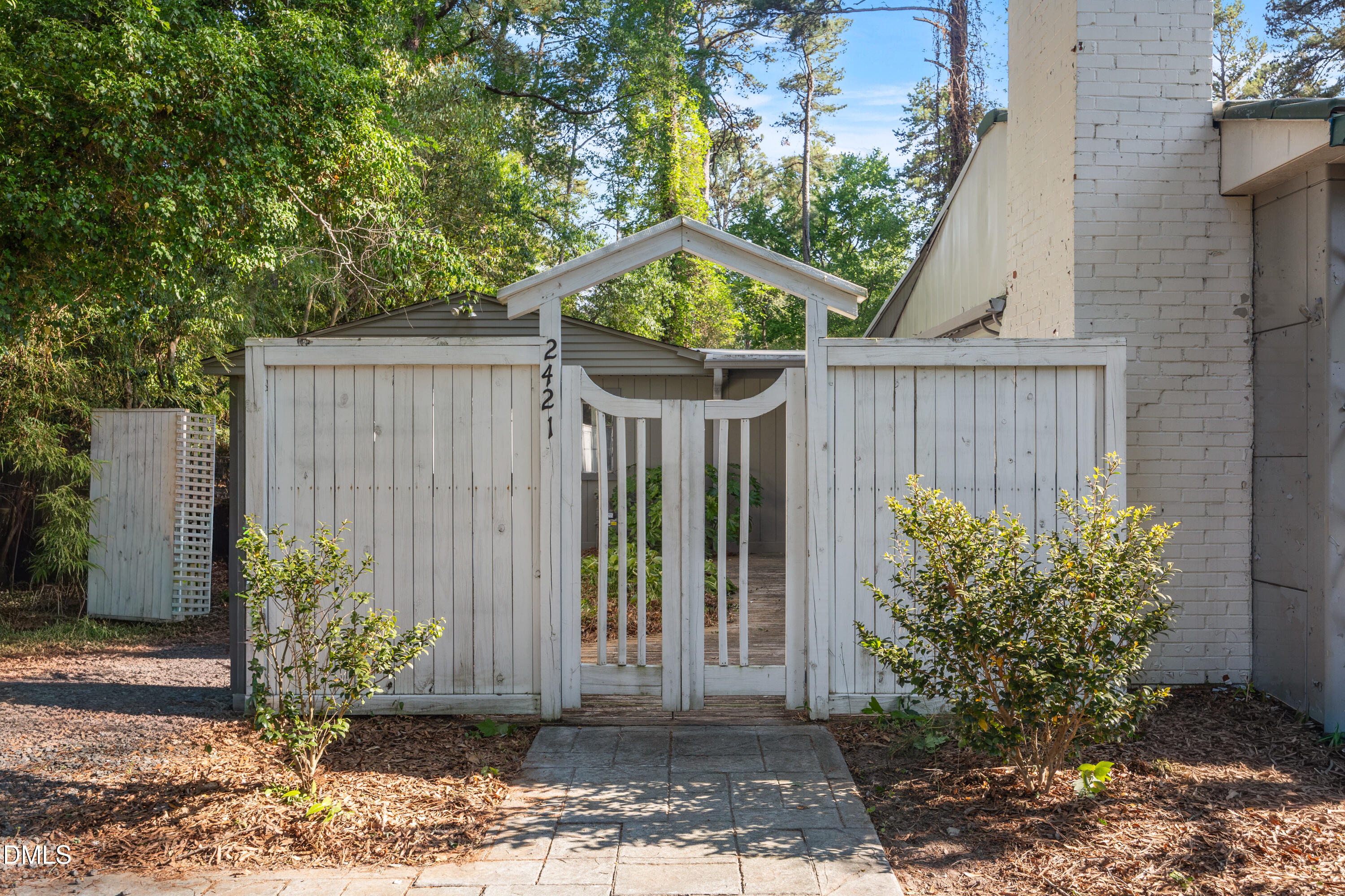 2421 Perkins Road Property Photo 4