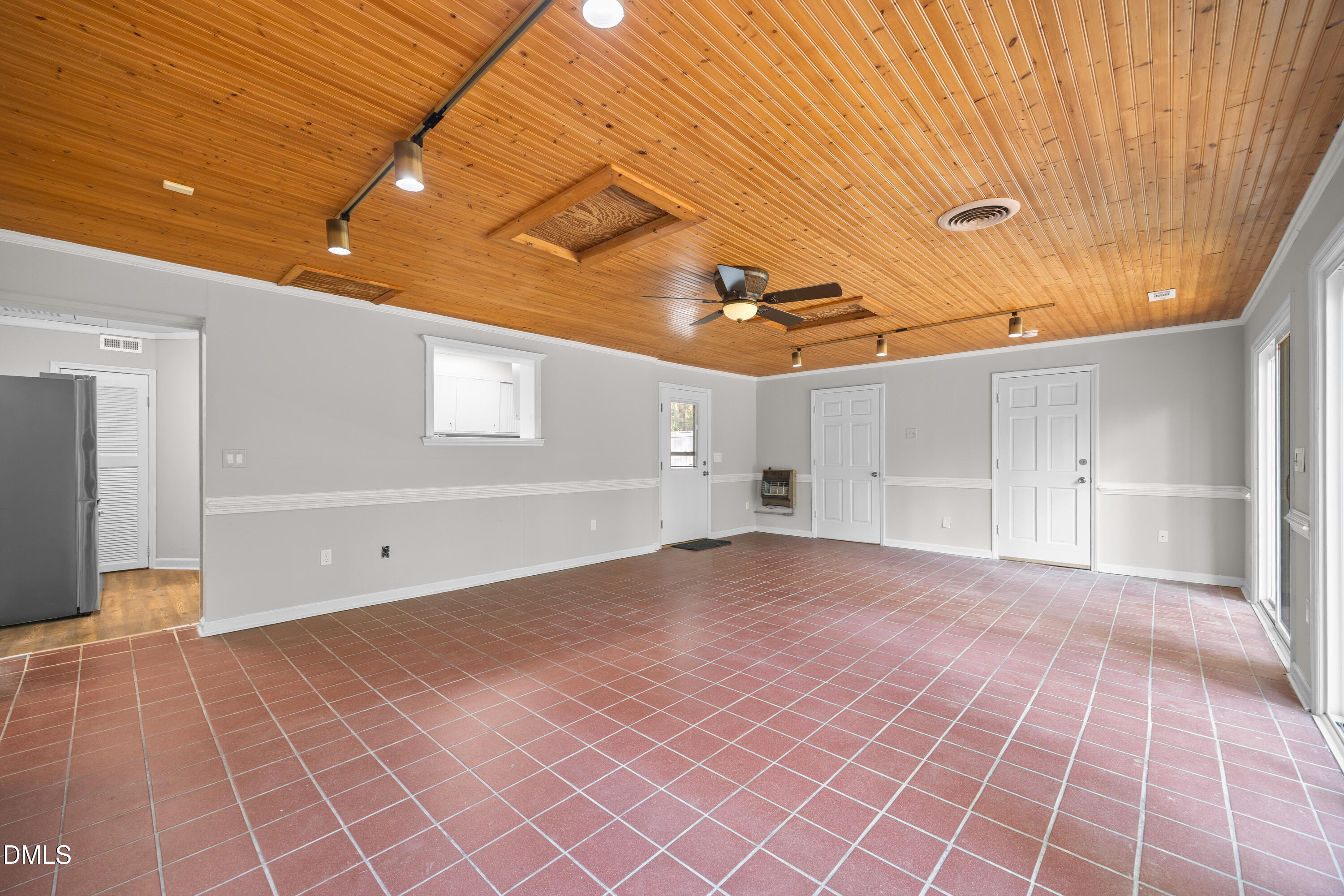 2421 Perkins Road Property Photo 37