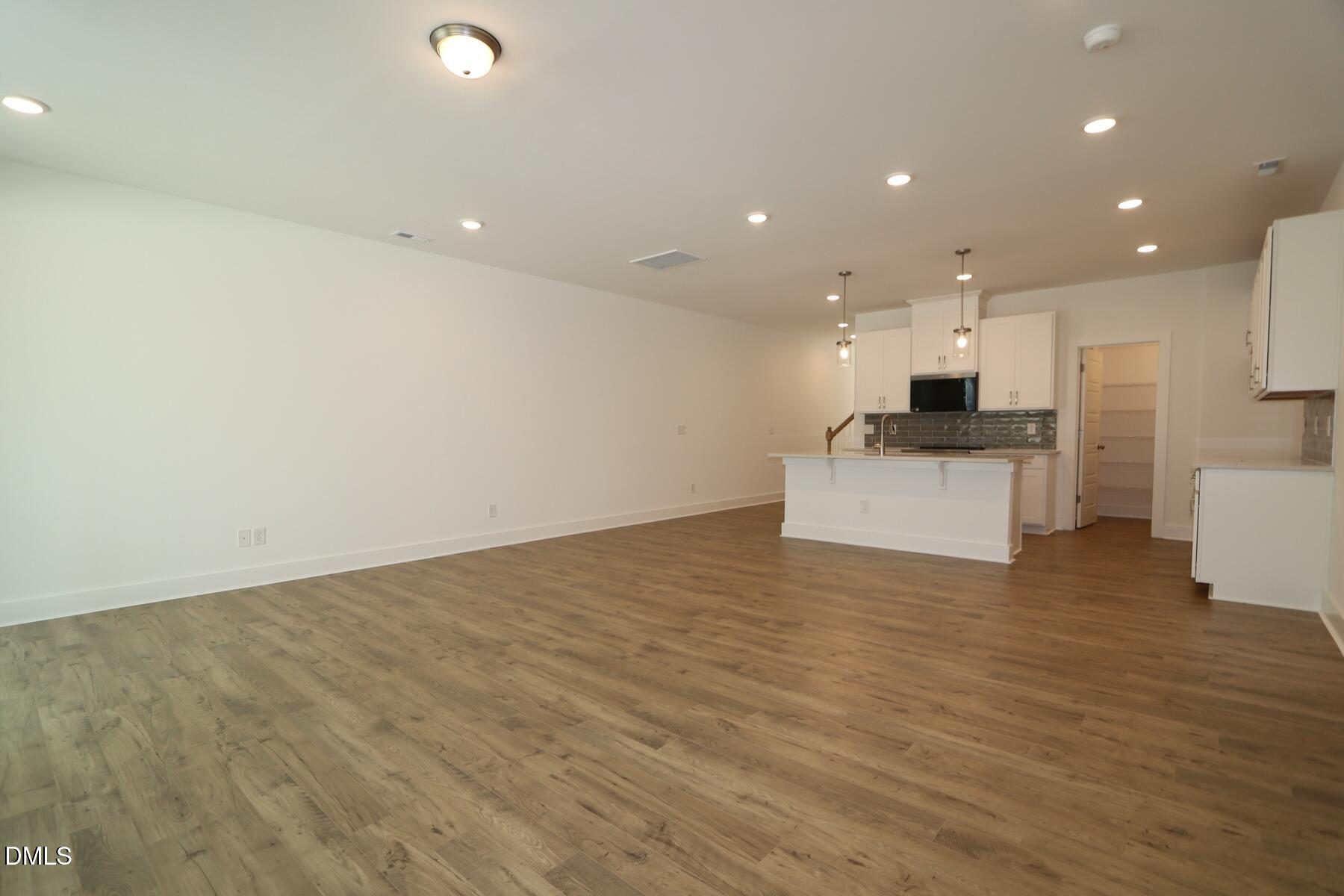 2932 Spring Manor Way Property Photo 9