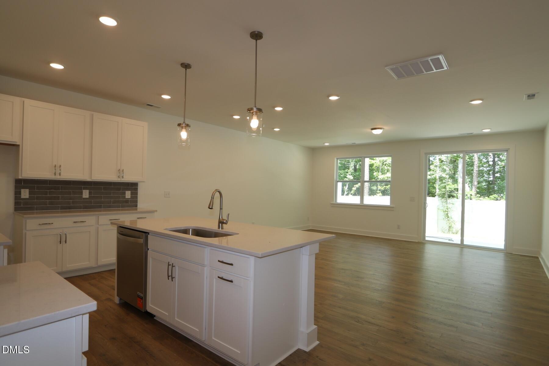 2932 Spring Manor Way Property Photo 15