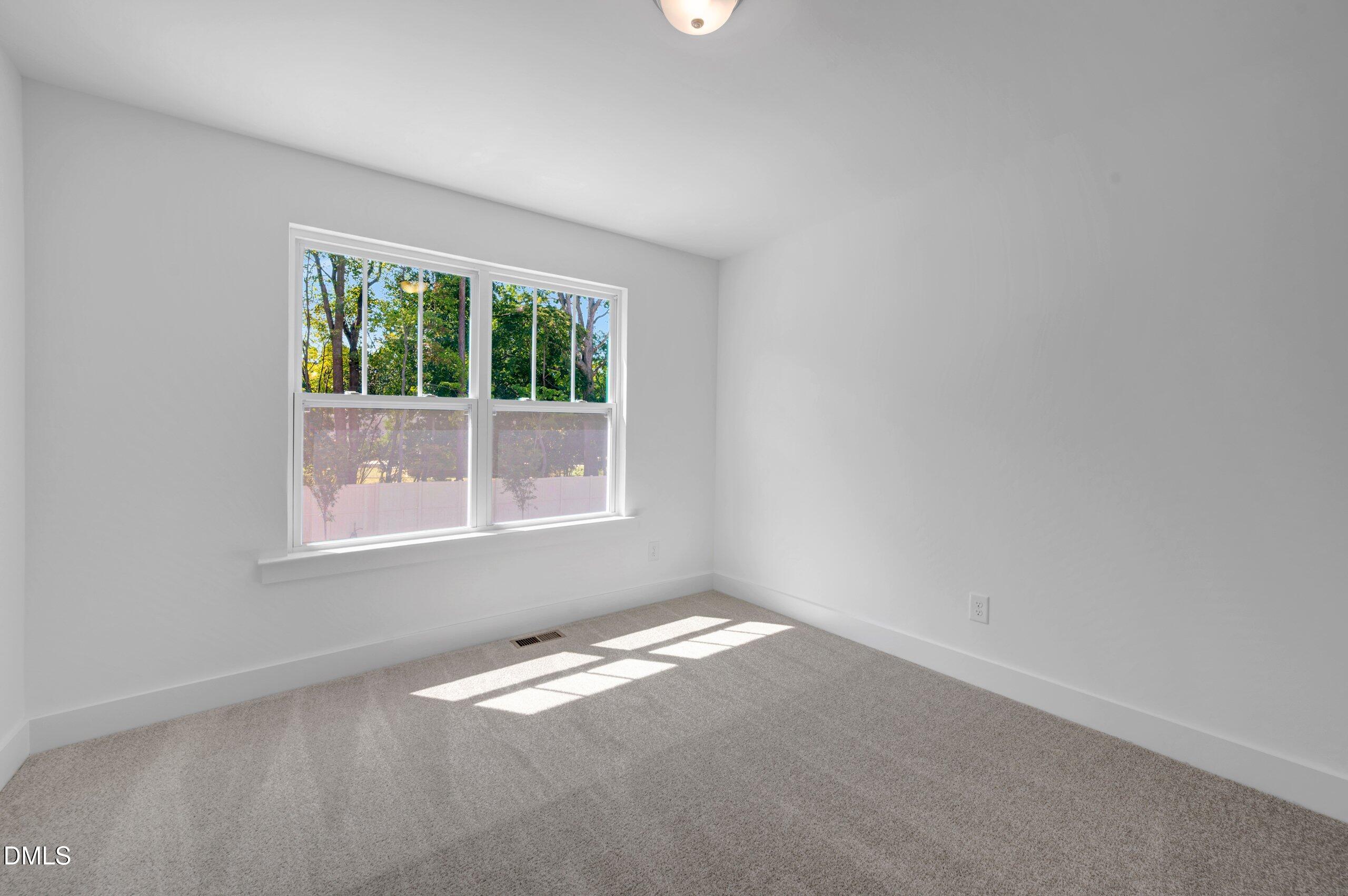 2932 Spring Manor Way Property Photo 20