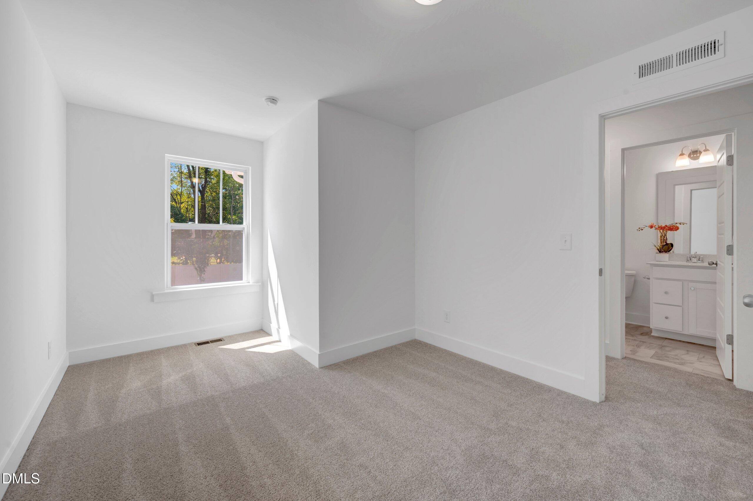 2932 Spring Manor Way Property Photo 22