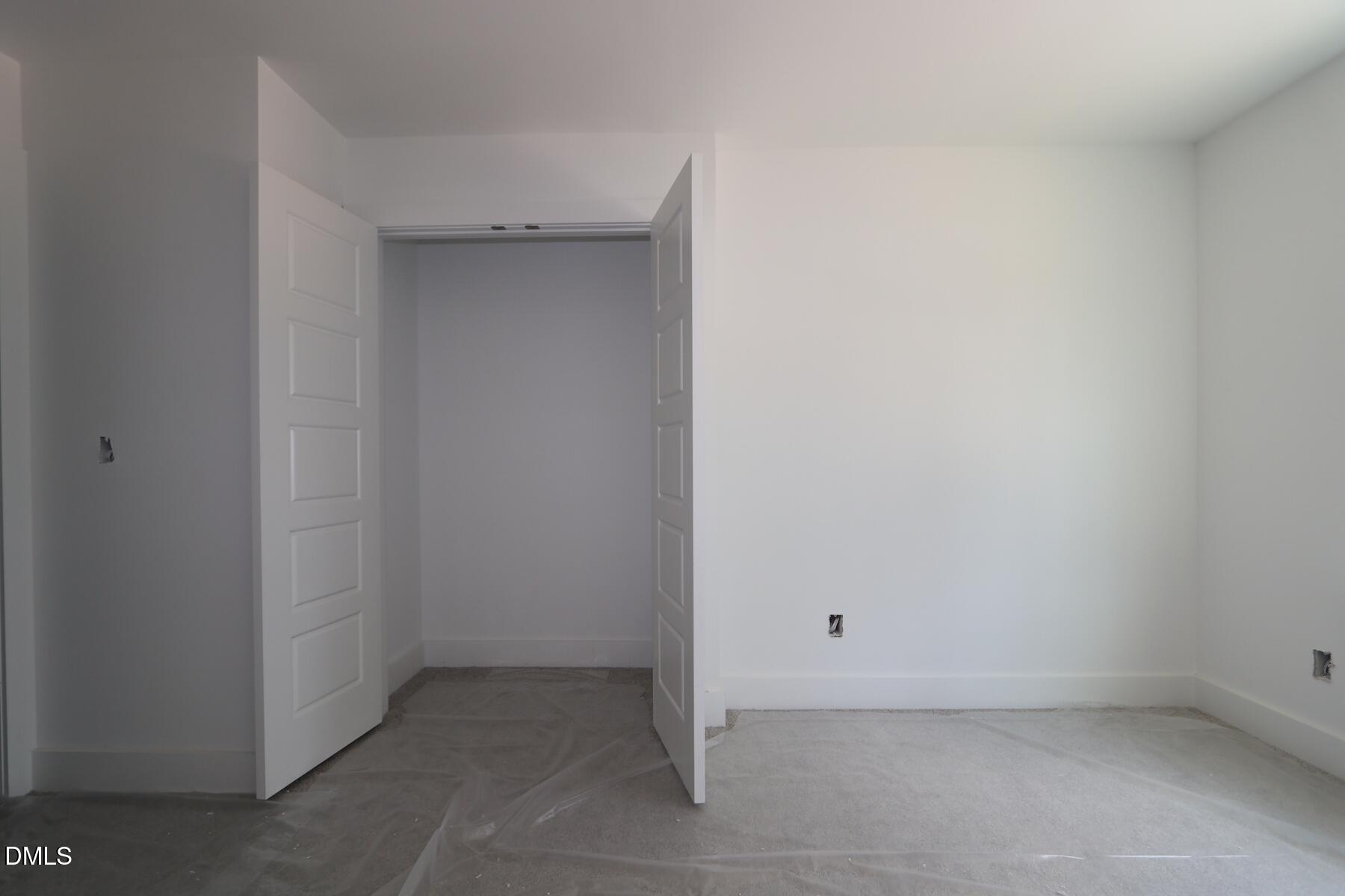 2928 Spring Manor Way Property Photo 9