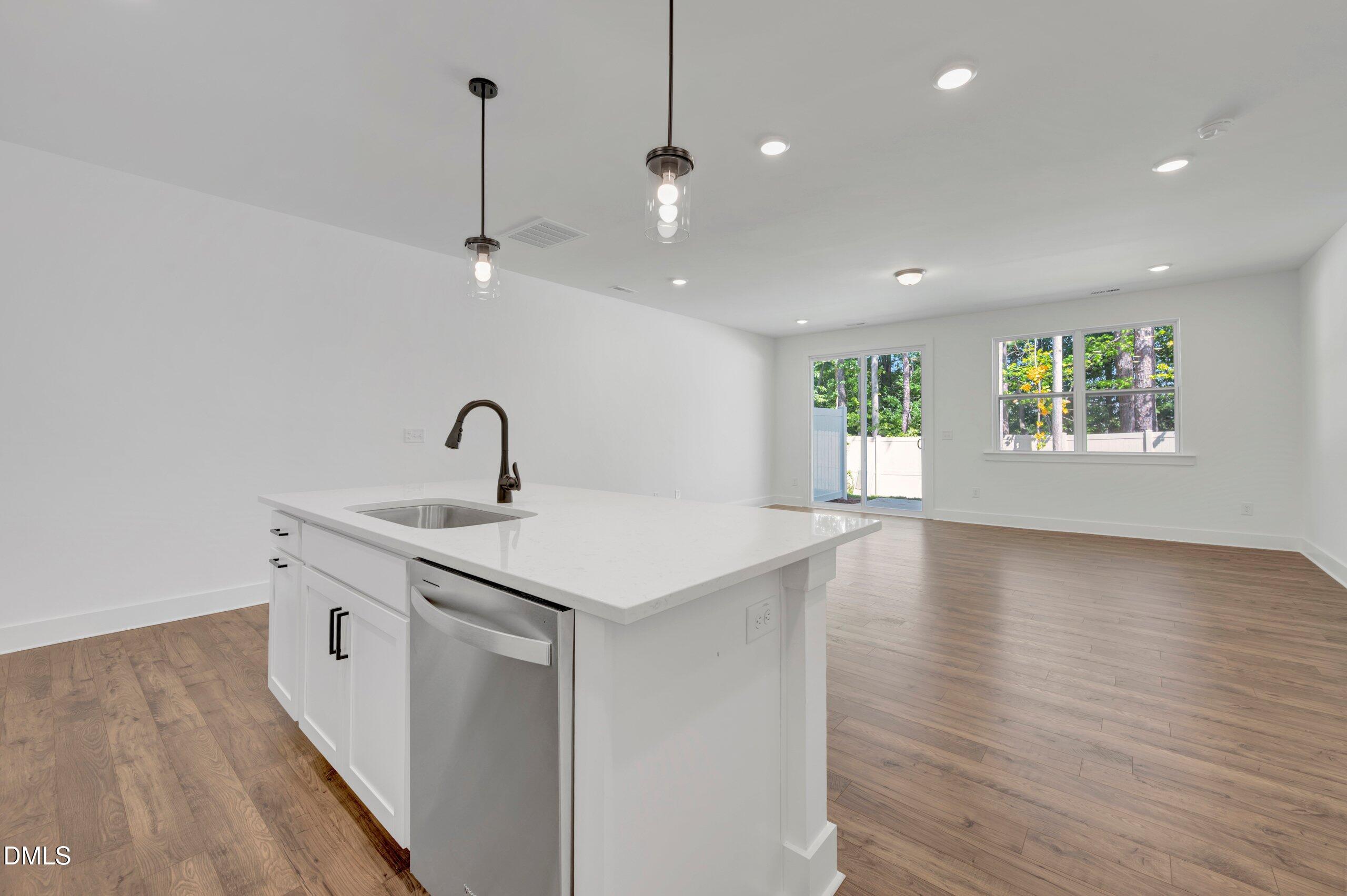 2930 Spring Manor Way Property Photo 11