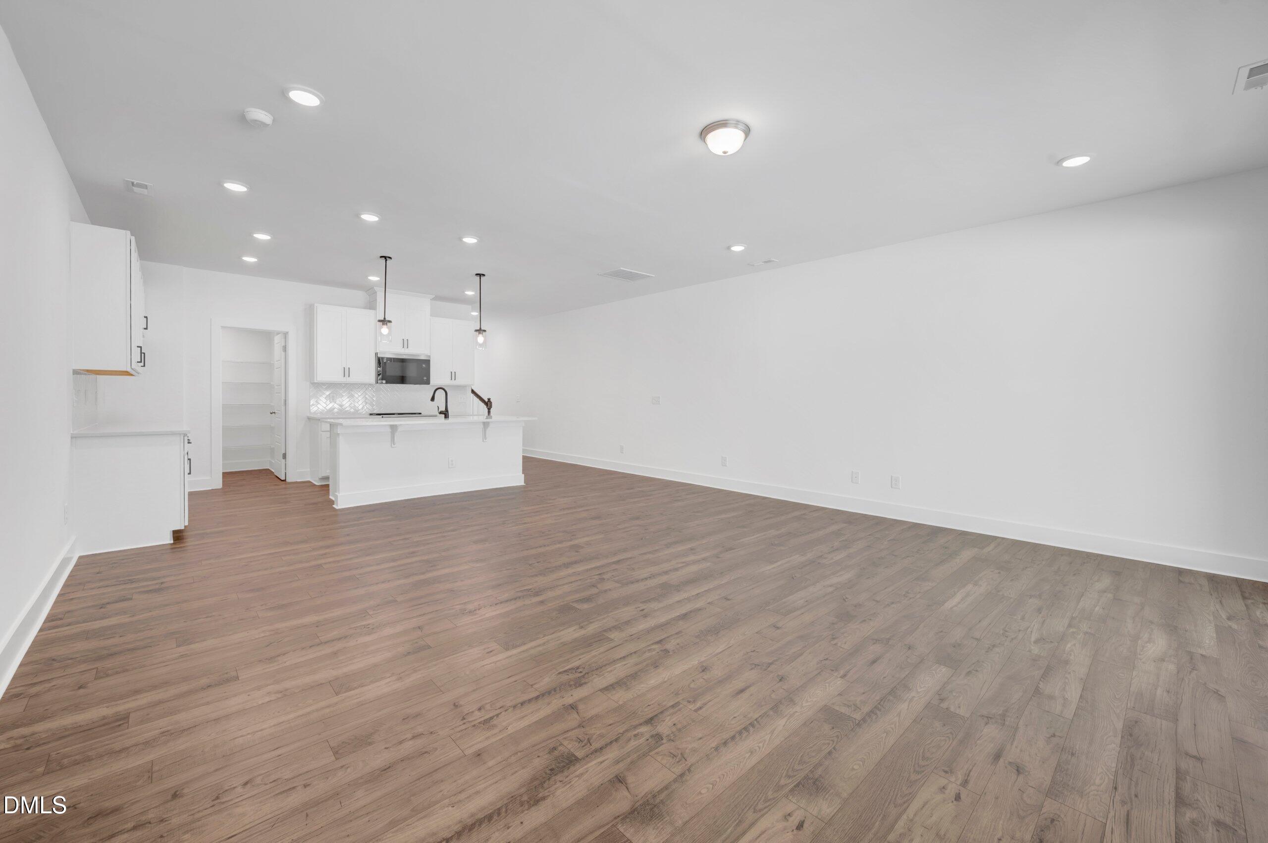 2930 Spring Manor Way Property Photo 13