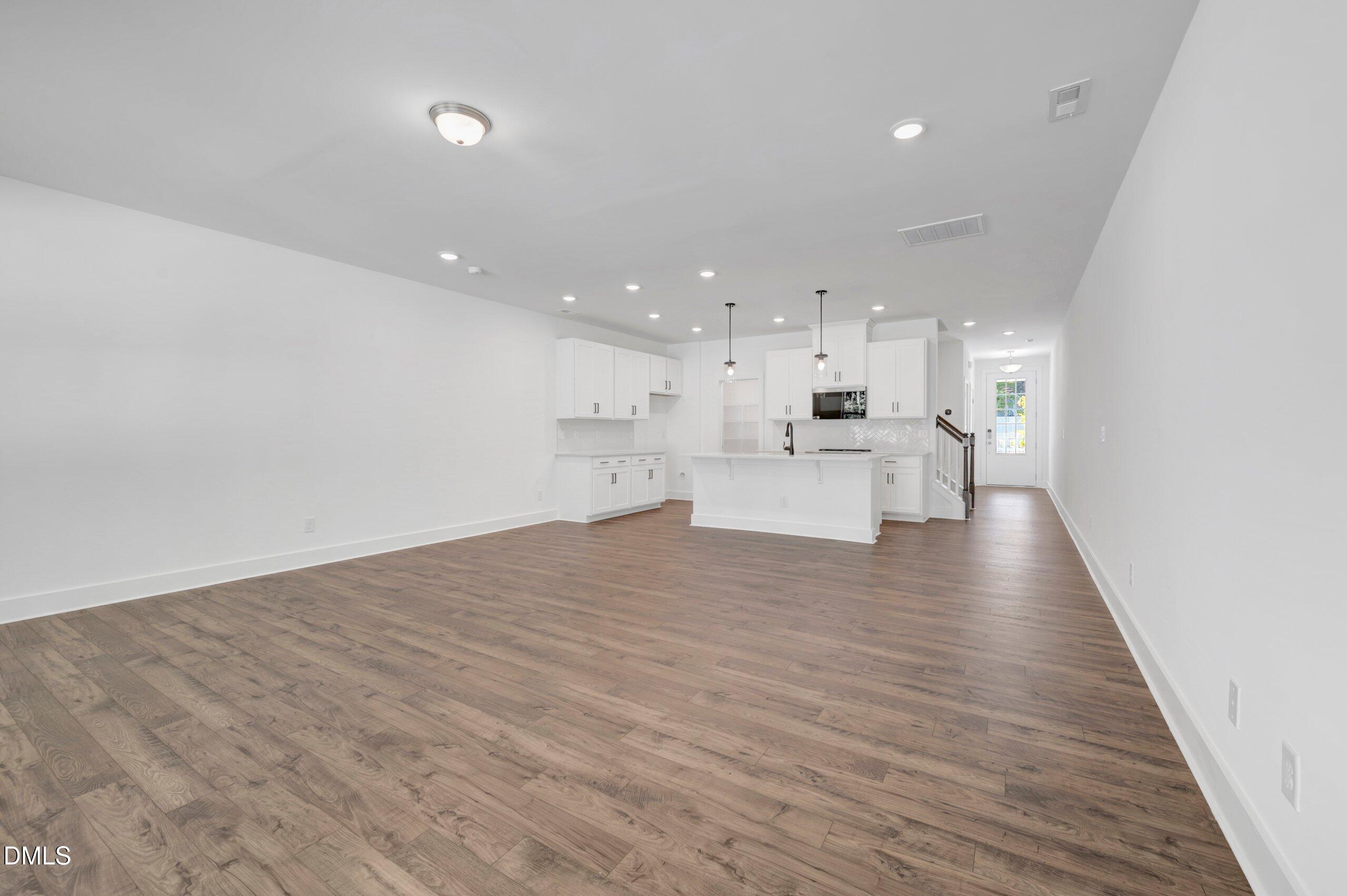 2930 Spring Manor Way Property Photo 14