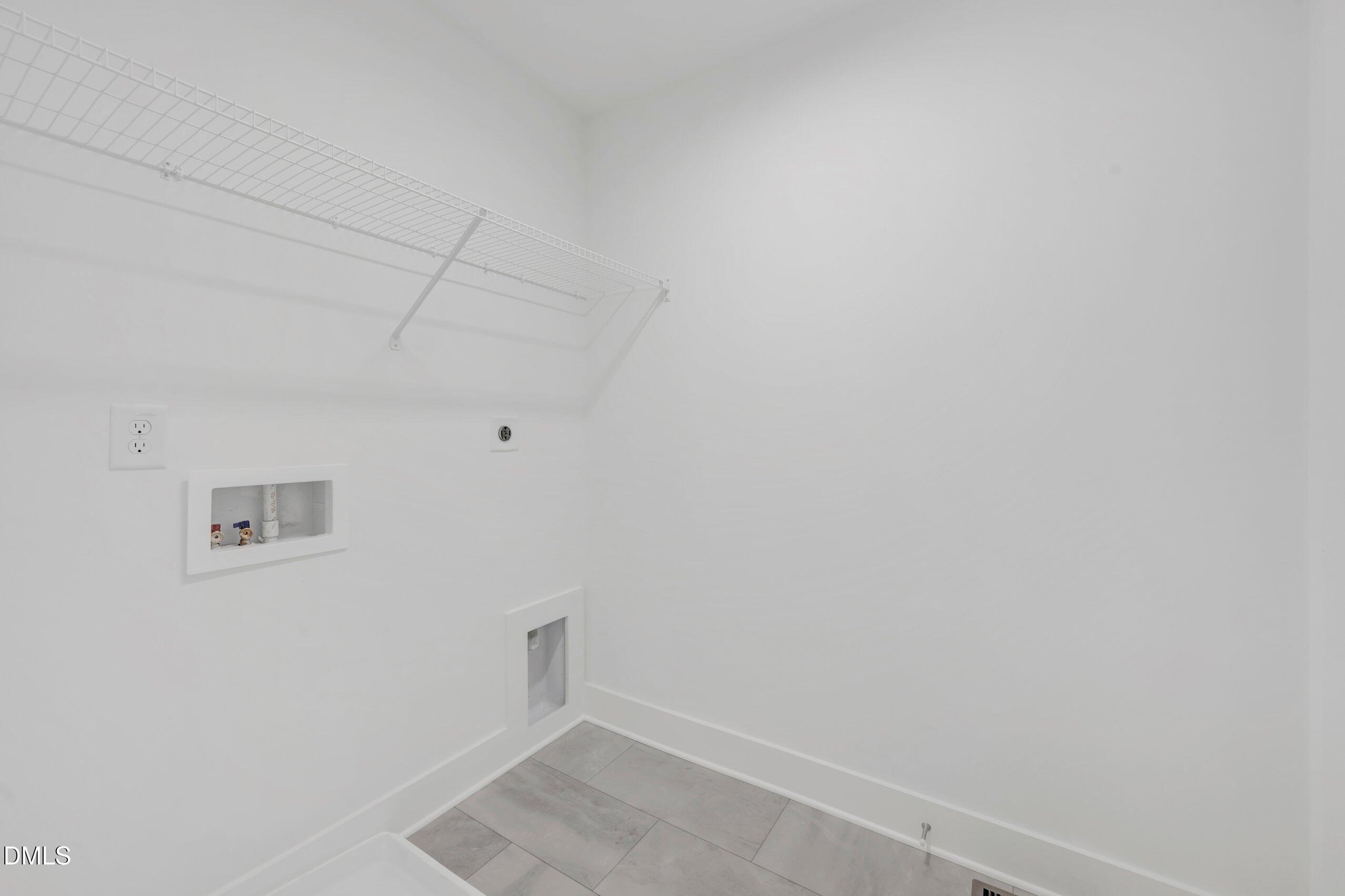 2930 Spring Manor Way Property Photo 22