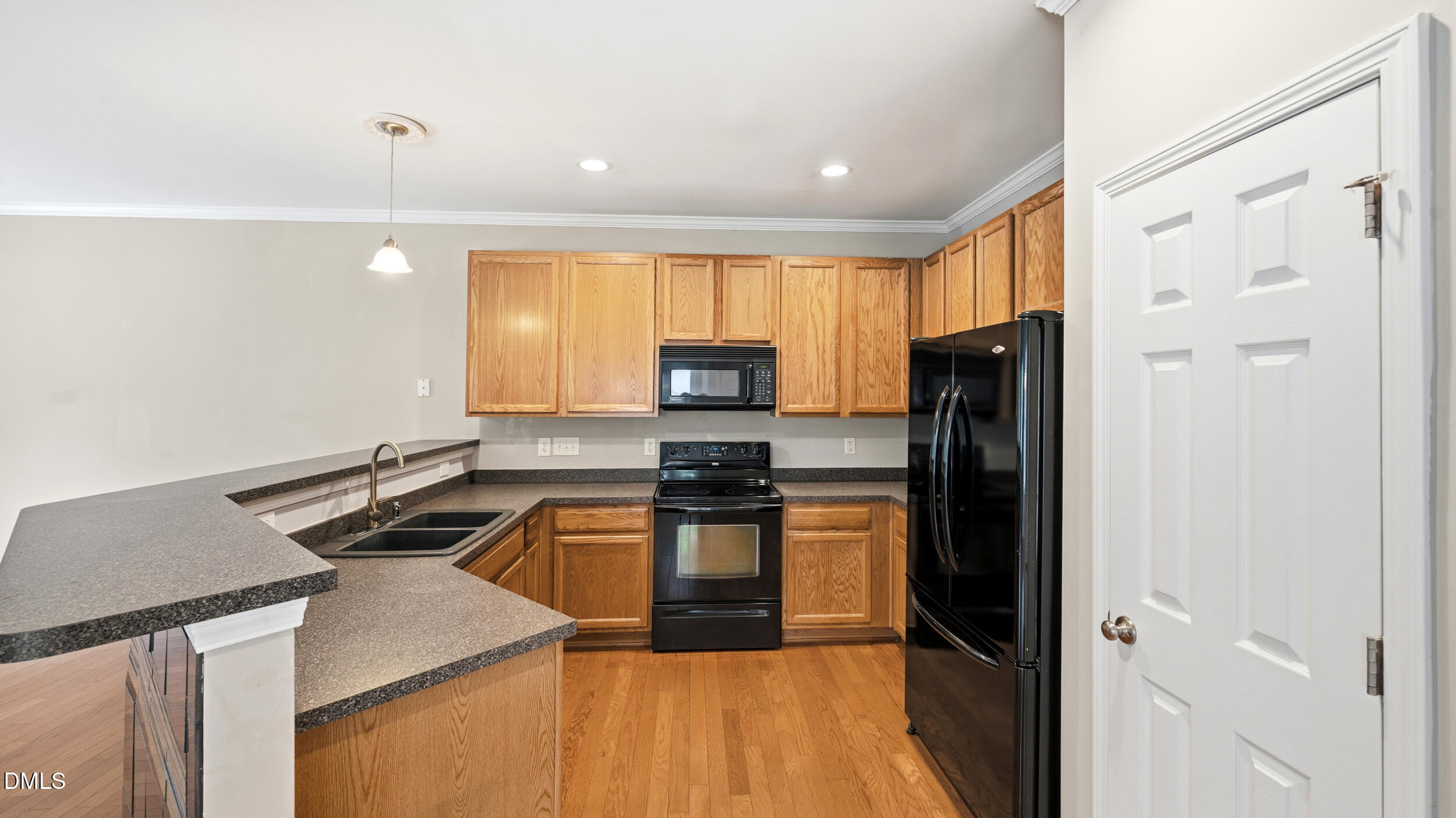 1320 Stone Manor Drive Property Photo 13
