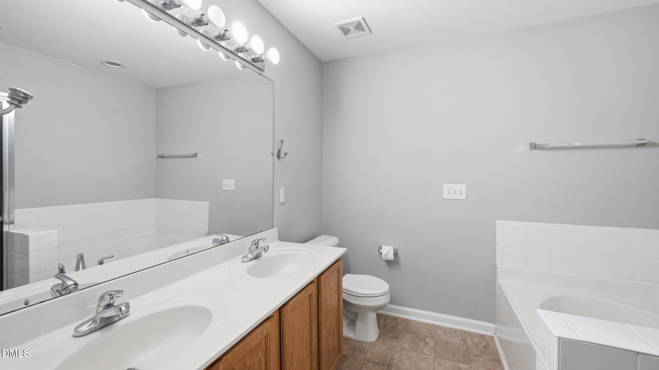 1320 Stone Manor Drive Property Photo 19
