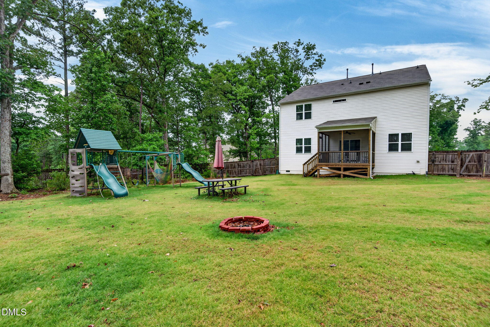8600 Deep Elm Drive Property Photo 38