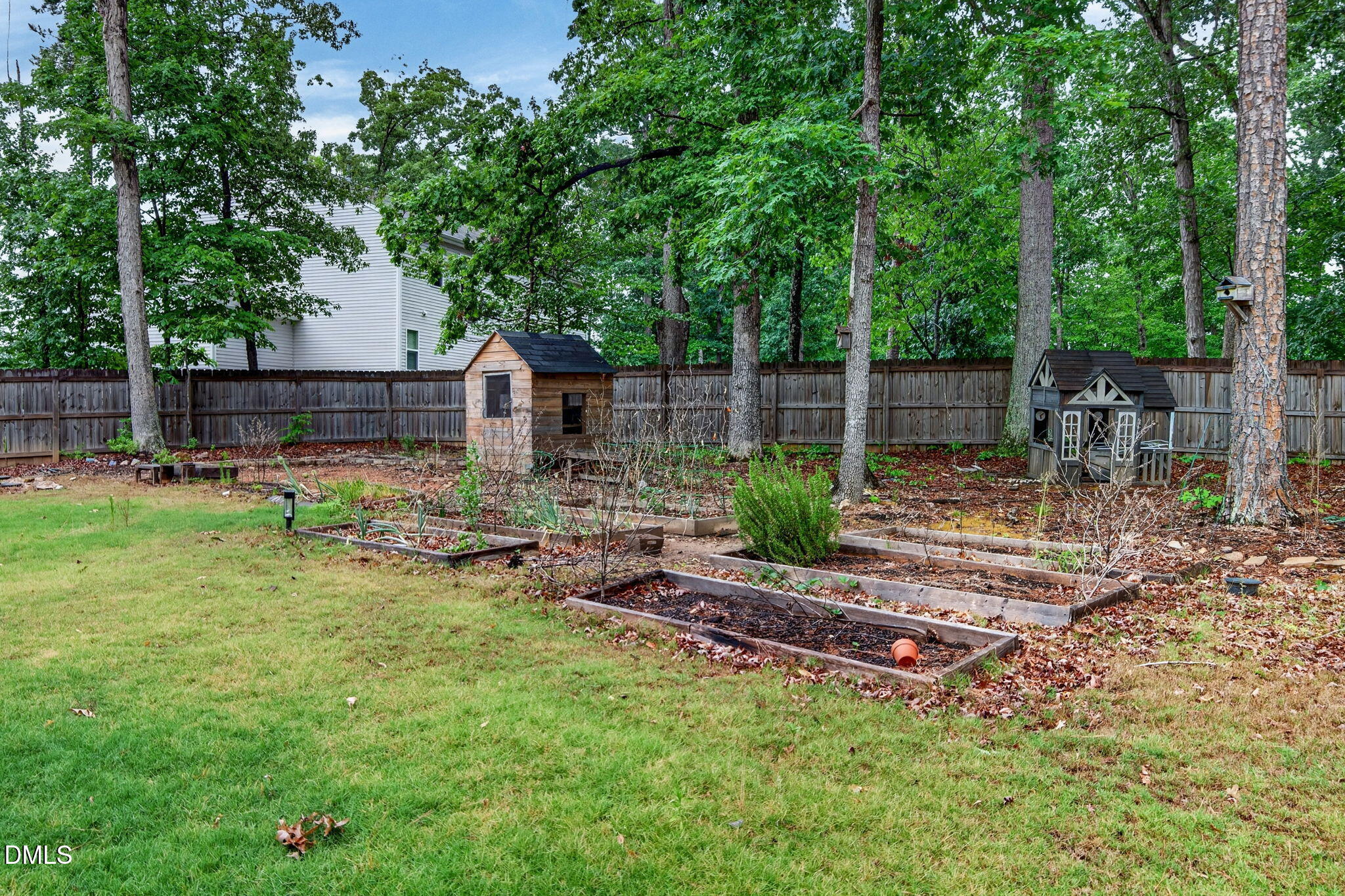 8600 Deep Elm Drive Property Photo 39