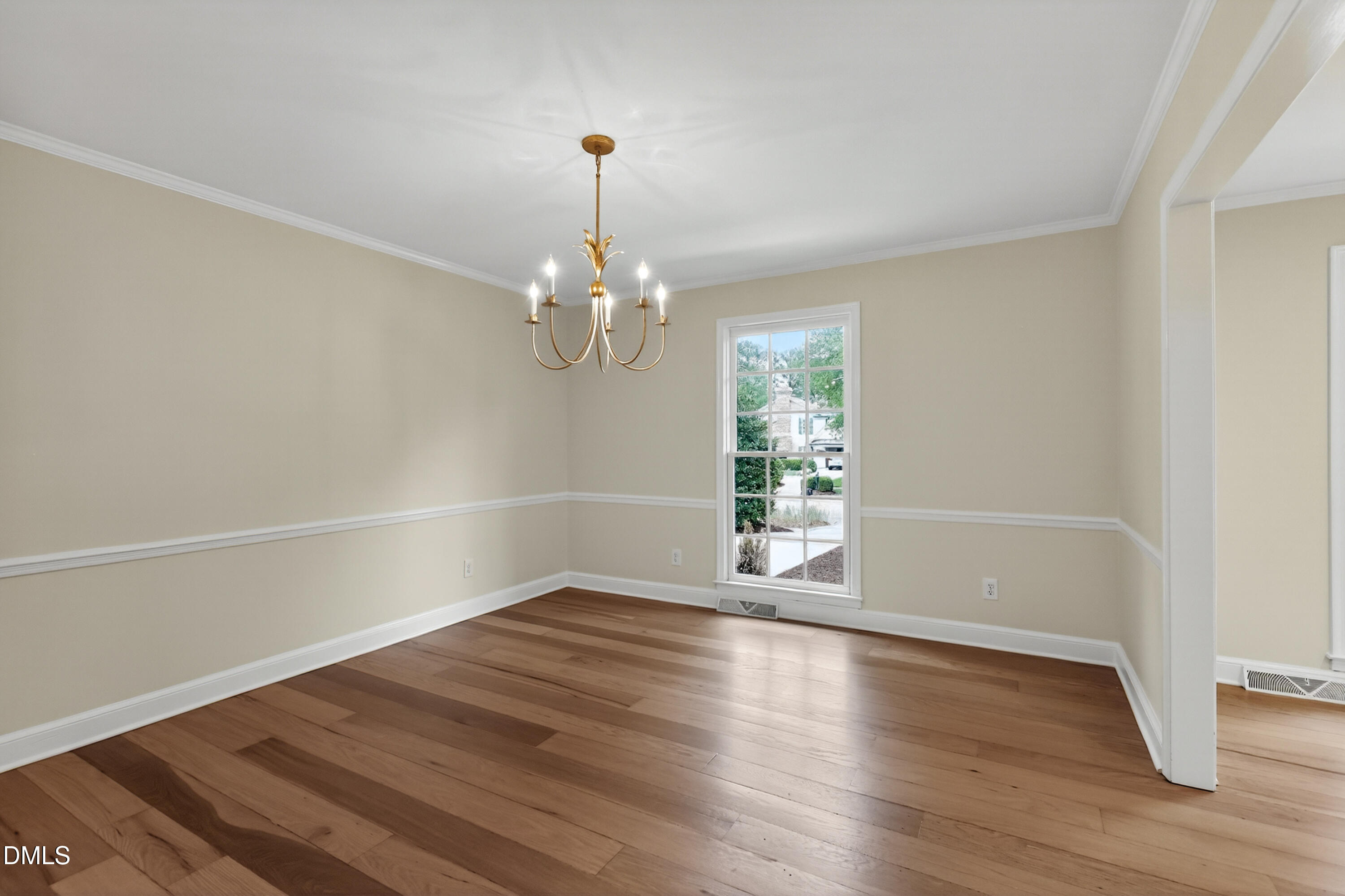 801 Glen Eden Drive Property Photo 4