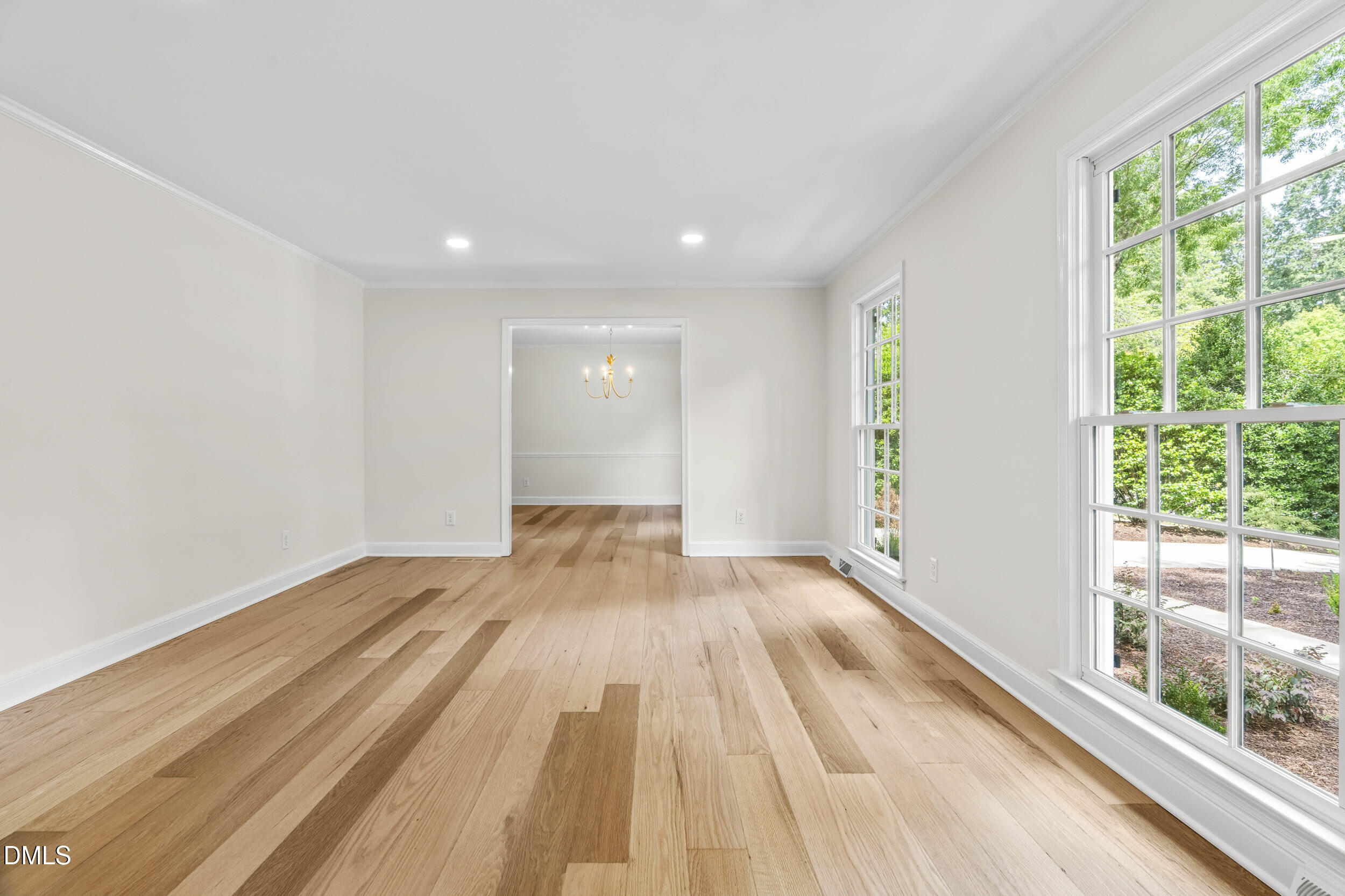 801 Glen Eden Drive Property Photo 4