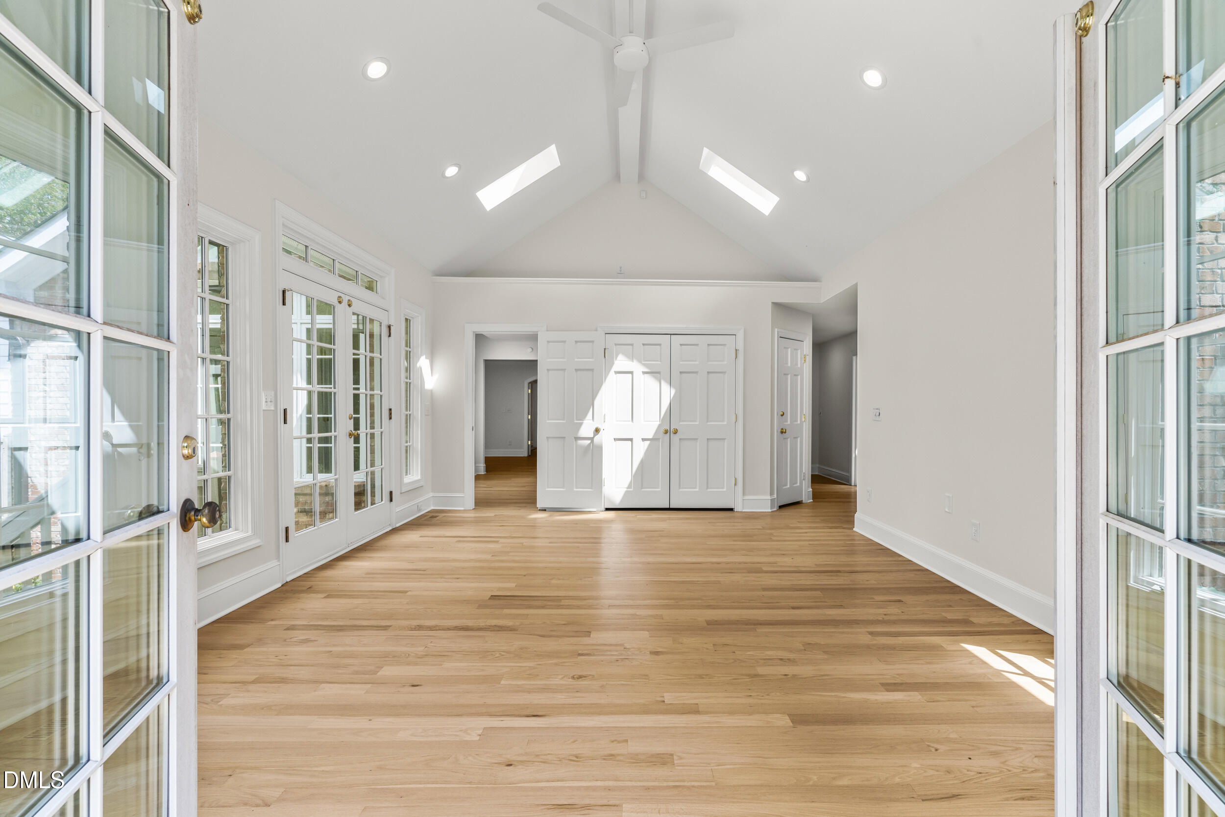 801 Glen Eden Drive Property Photo 16
