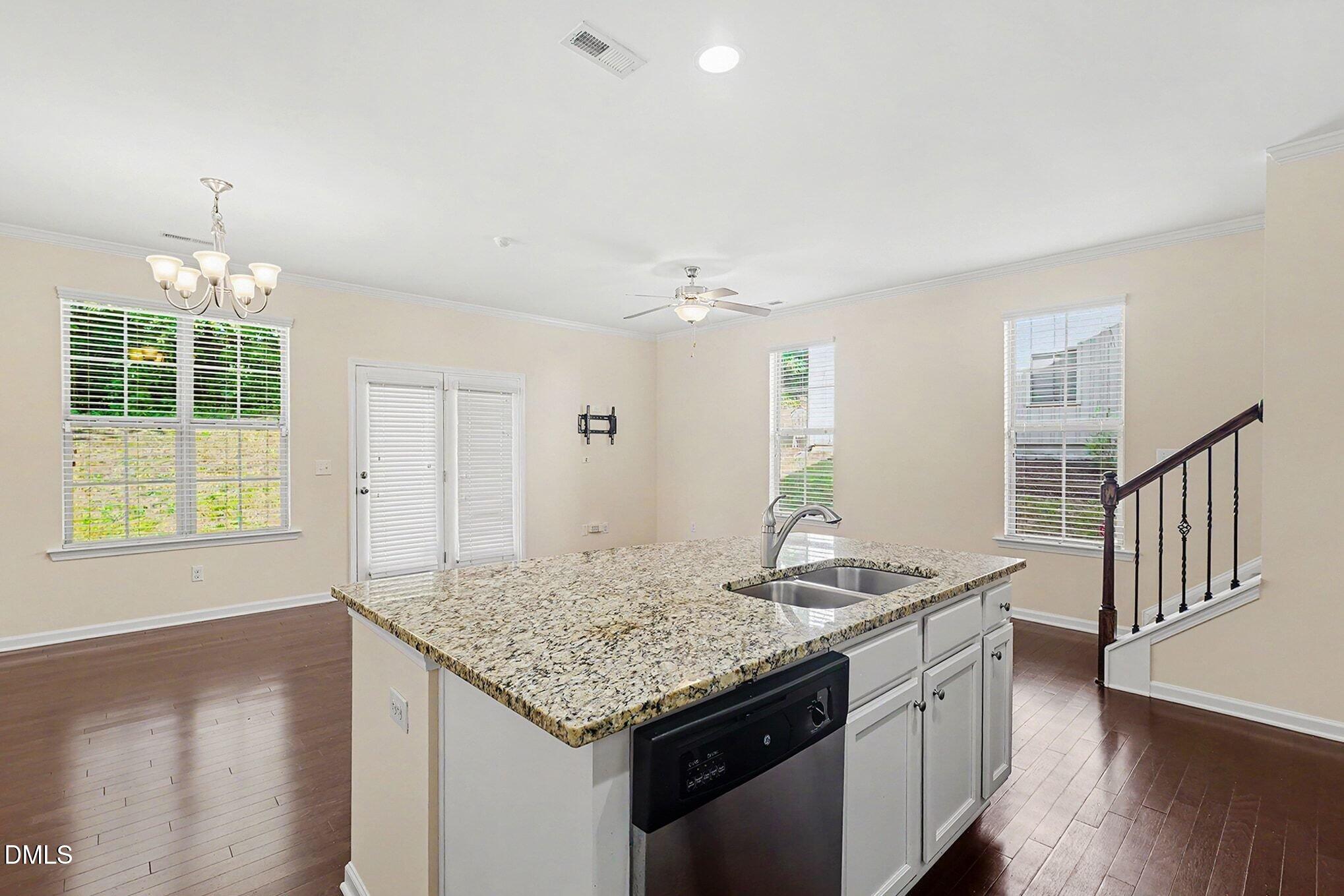 108 Bella Place Property Photo 10