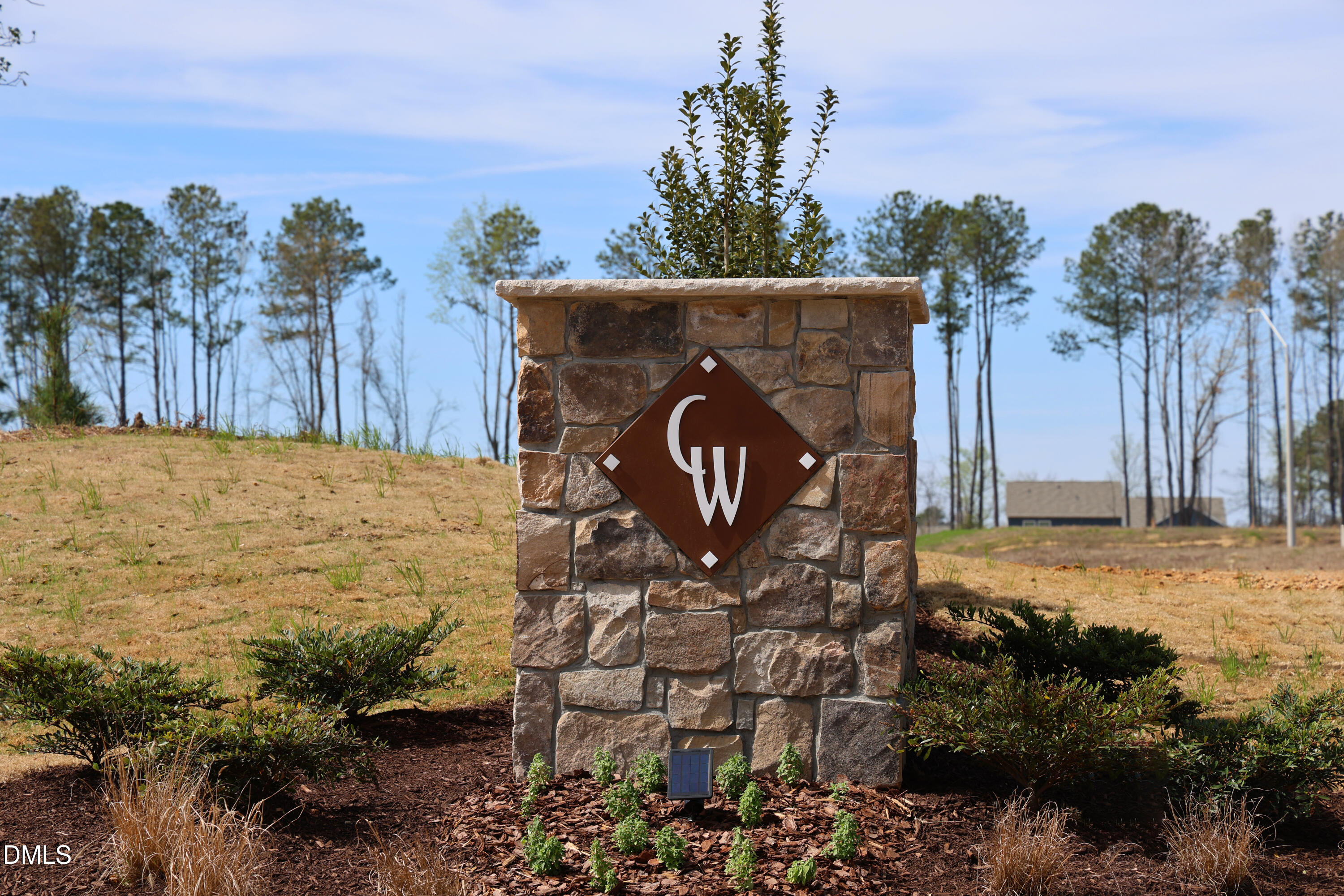 1531 Pond Overlook Property Photo 4