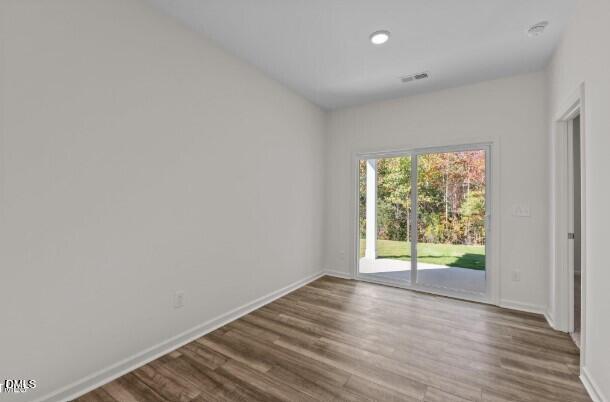 1531 Pond Overlook Property Photo 8