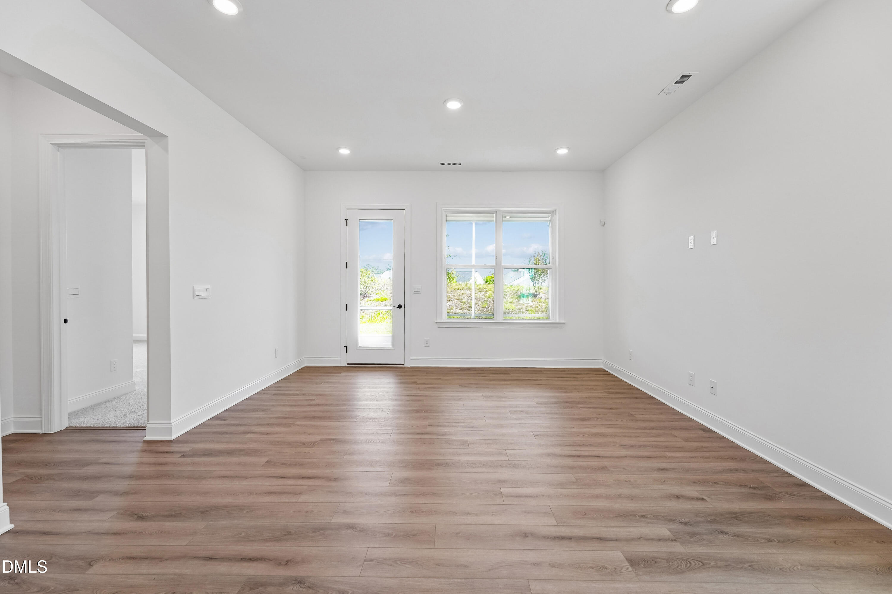 2028 Abbeyhill Drive 101 Property Photo 13