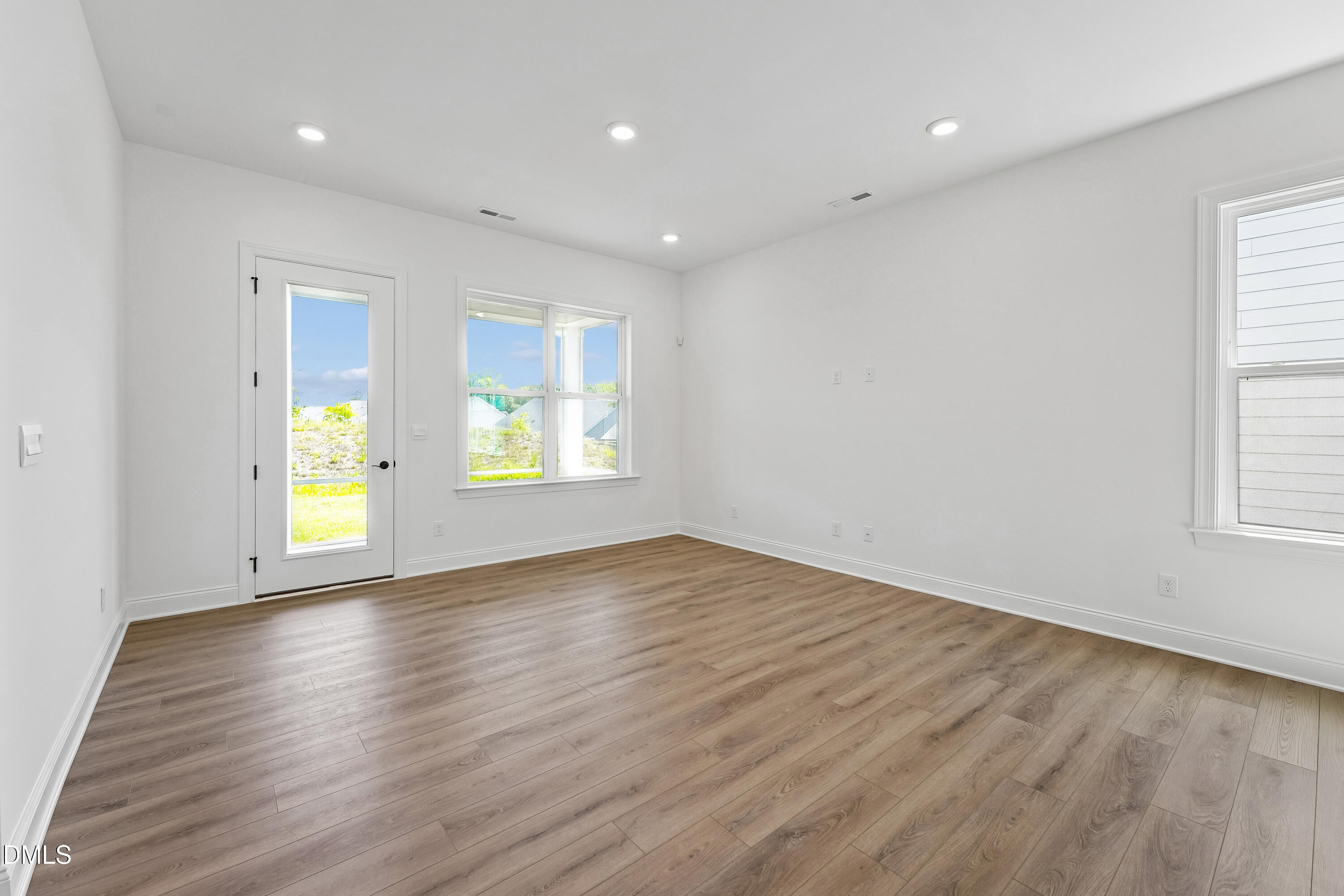 2028 Abbeyhill Drive 101 Property Photo 15