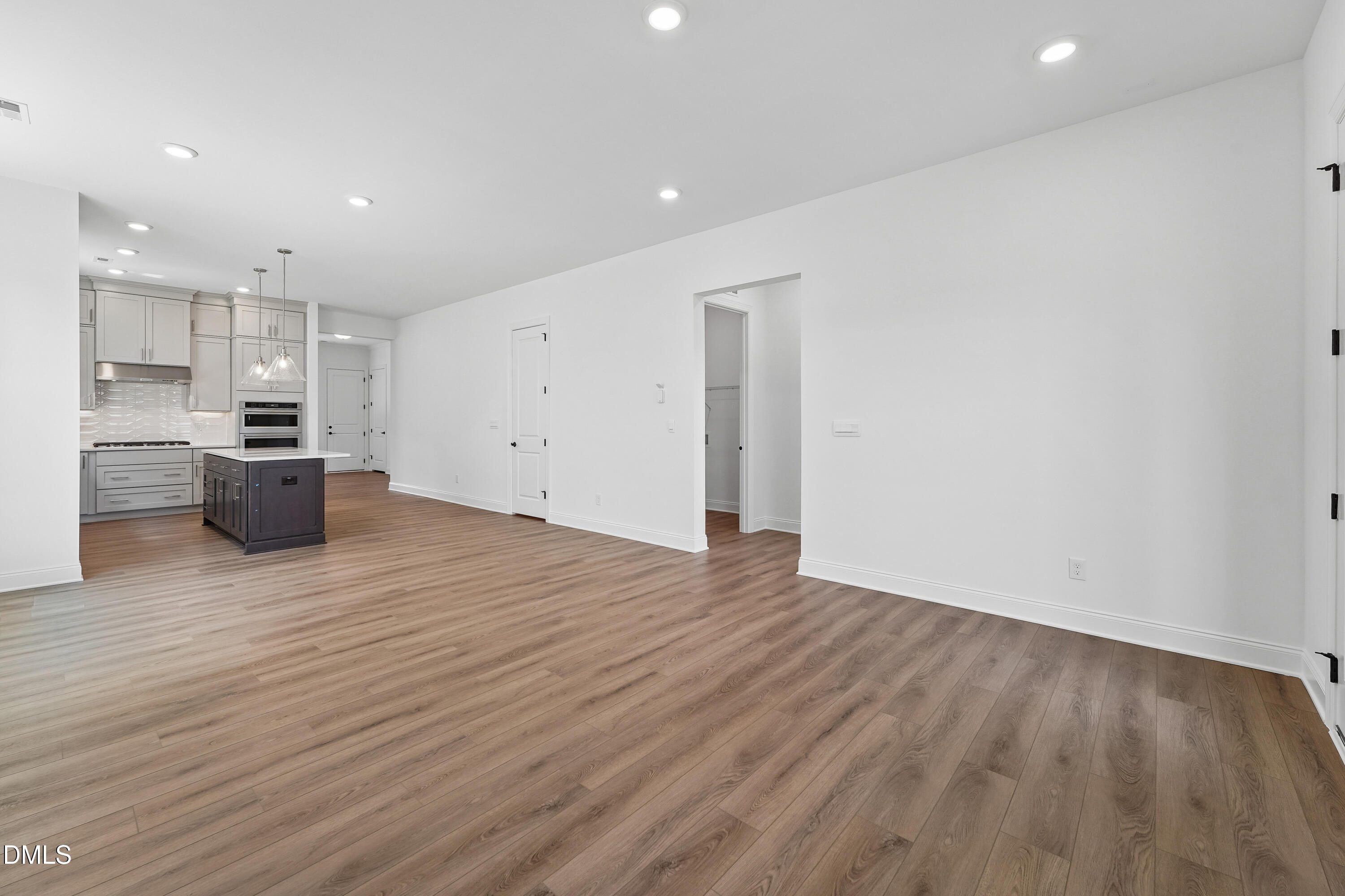 2028 Abbeyhill Drive 101 Property Photo 17