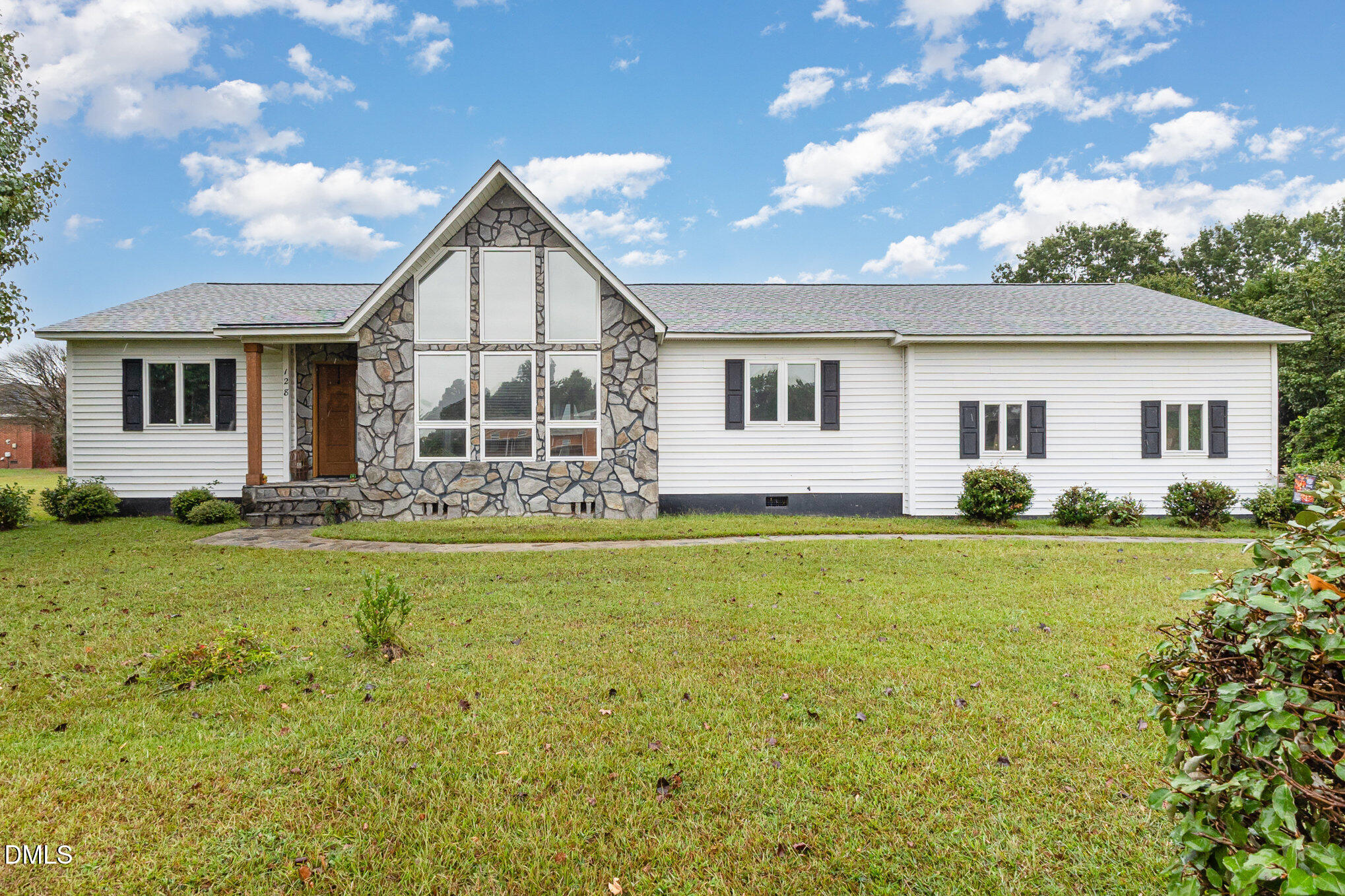 128 Linda Street Property Photo 4