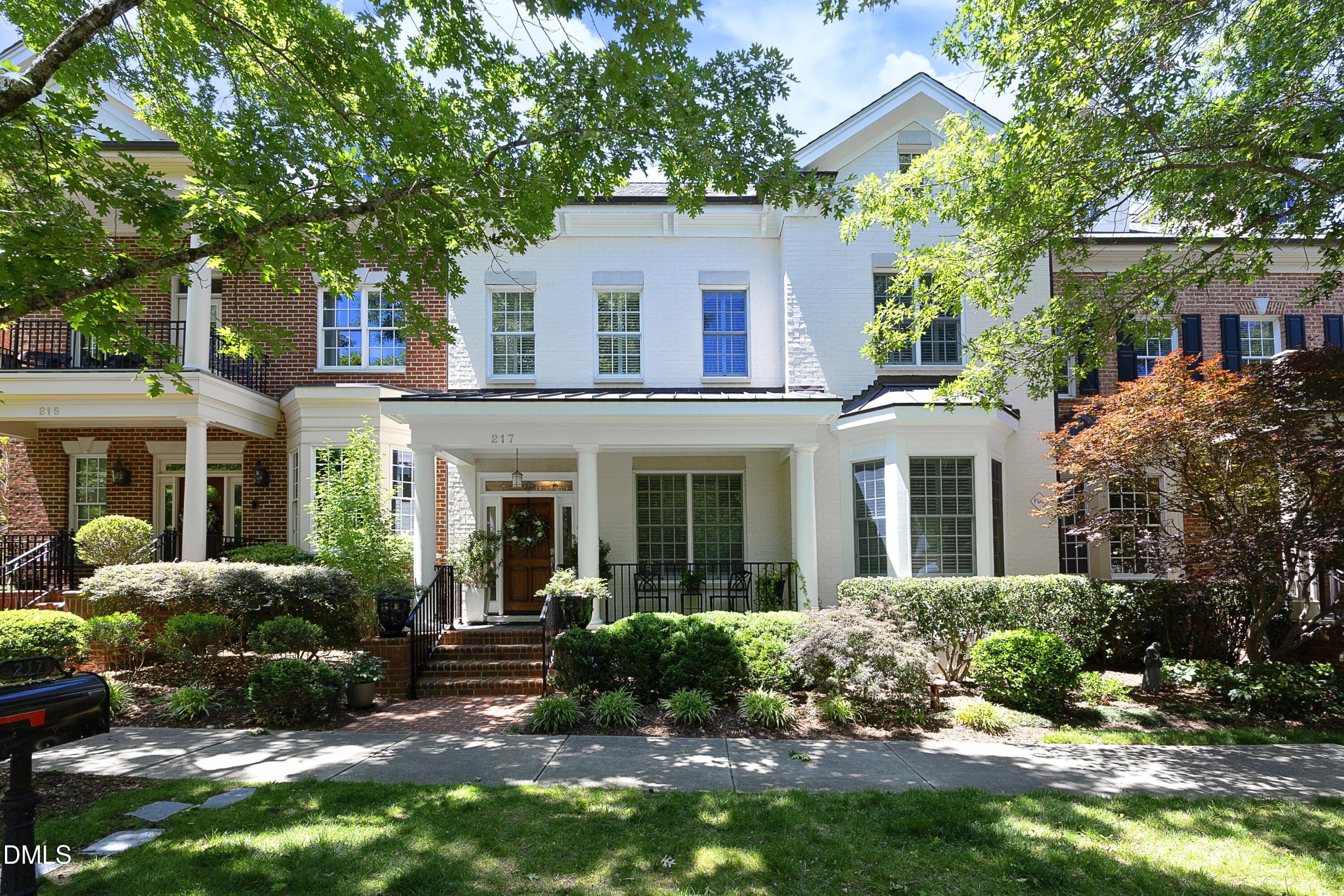 217 Oval Park Place Property Photo 1