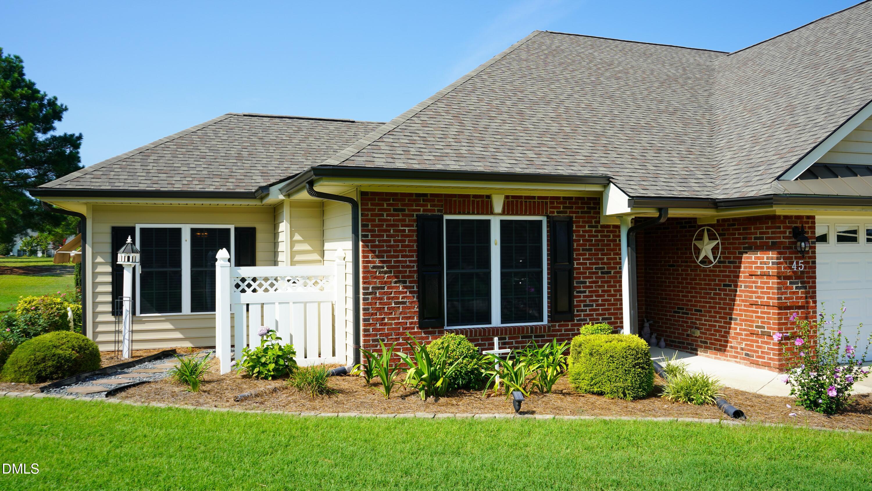 45 Glenfield Drive Property Photo 2