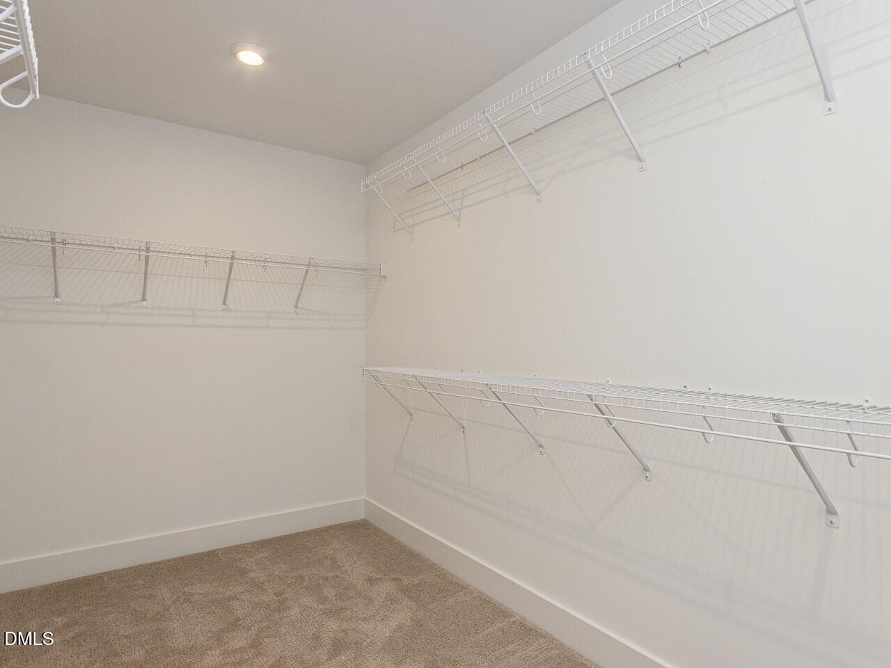 416 North Village Parkway Property Photo 23