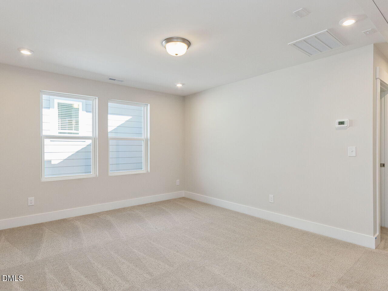 416 North Village Parkway Property Photo 25