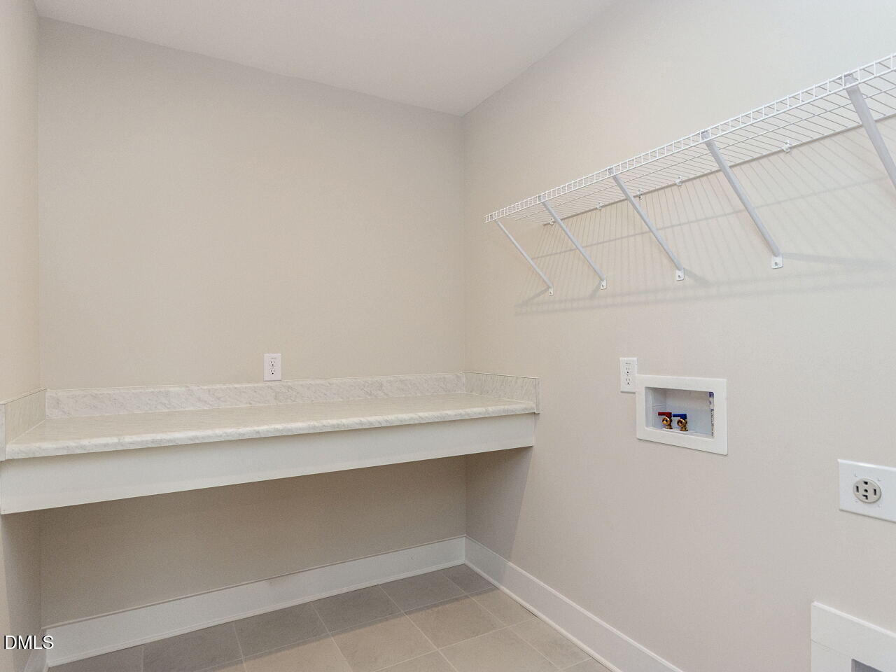 416 North Village Parkway Property Photo 26